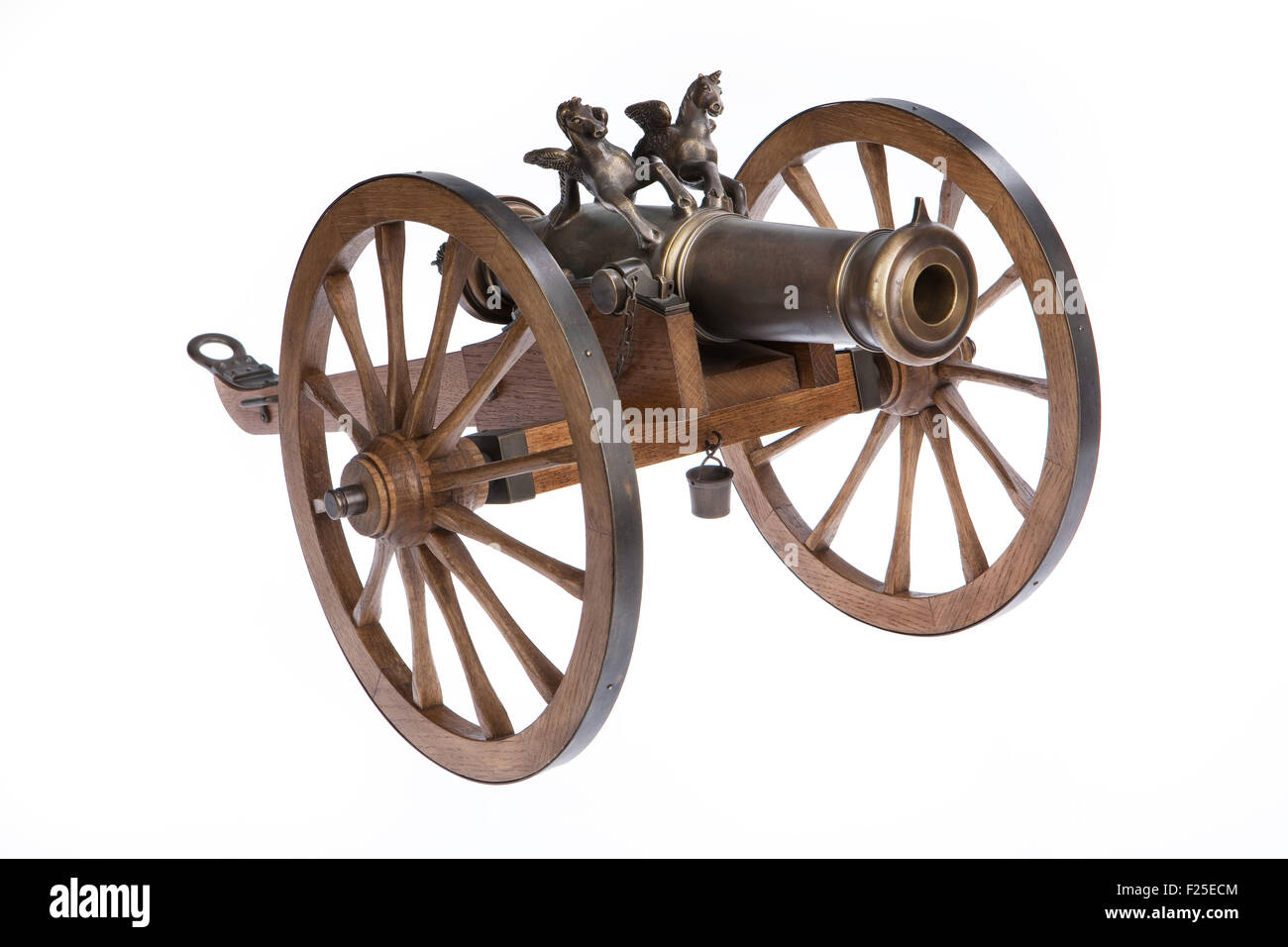 war cannon battlefield history military weapon monument historic wheel