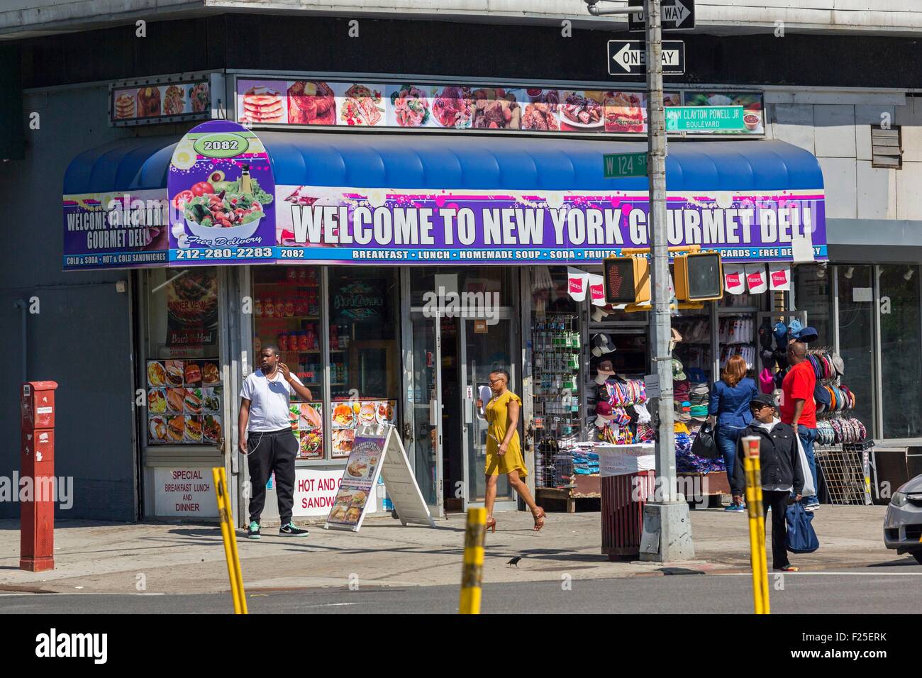 United States, New York, Manhattan, Harlem, Deli grocery store Stock Photo
