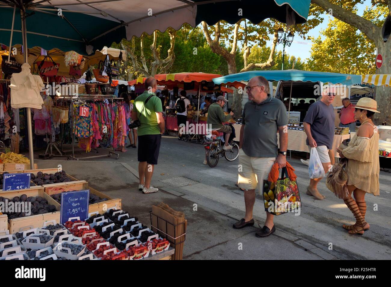 France Var Saint Tropez Place Des Lices Terrace Of Cafes And Stalls france-var-saint-tropez-place-des-lices-terrace-of-cafes-and-stalls