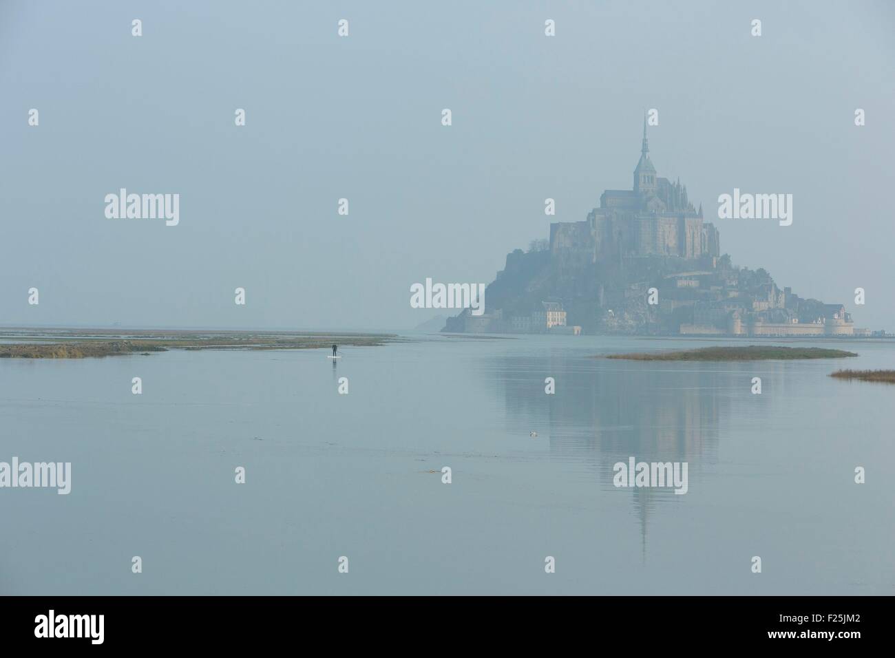 France, Manche, Mont Saint Michel listed as World Heritage by UNESCO, view of Mont Saint Michel from the pedestrian footbridge during the high tide of the century Stock Photo