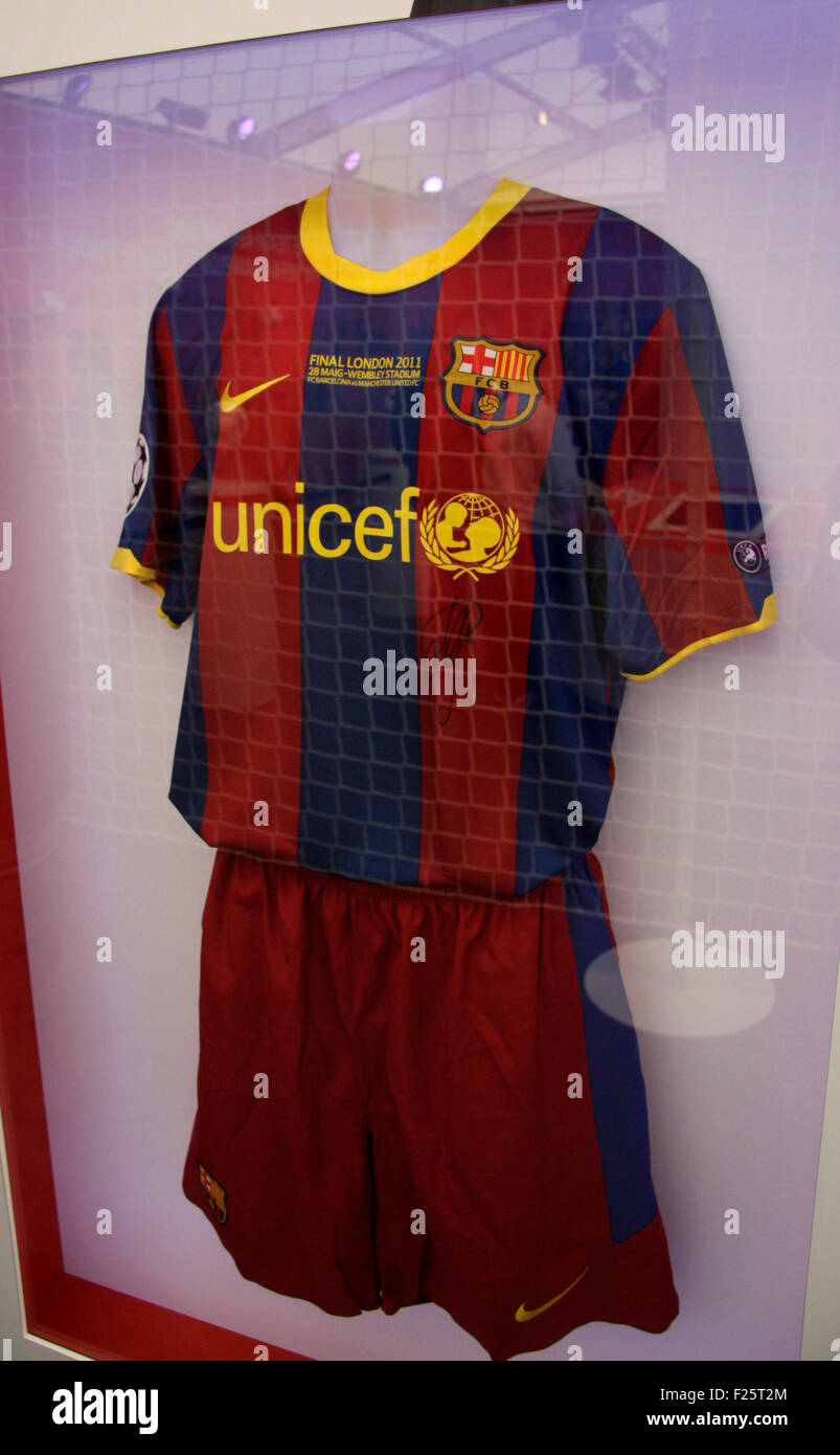 das Trikot von Xavier Hernandez i Creus (Xavi) vom FC Barcelona - Ausstellung zum Thema 'Fussball Chamiopns Leage', 21. Septembe Stock Photo