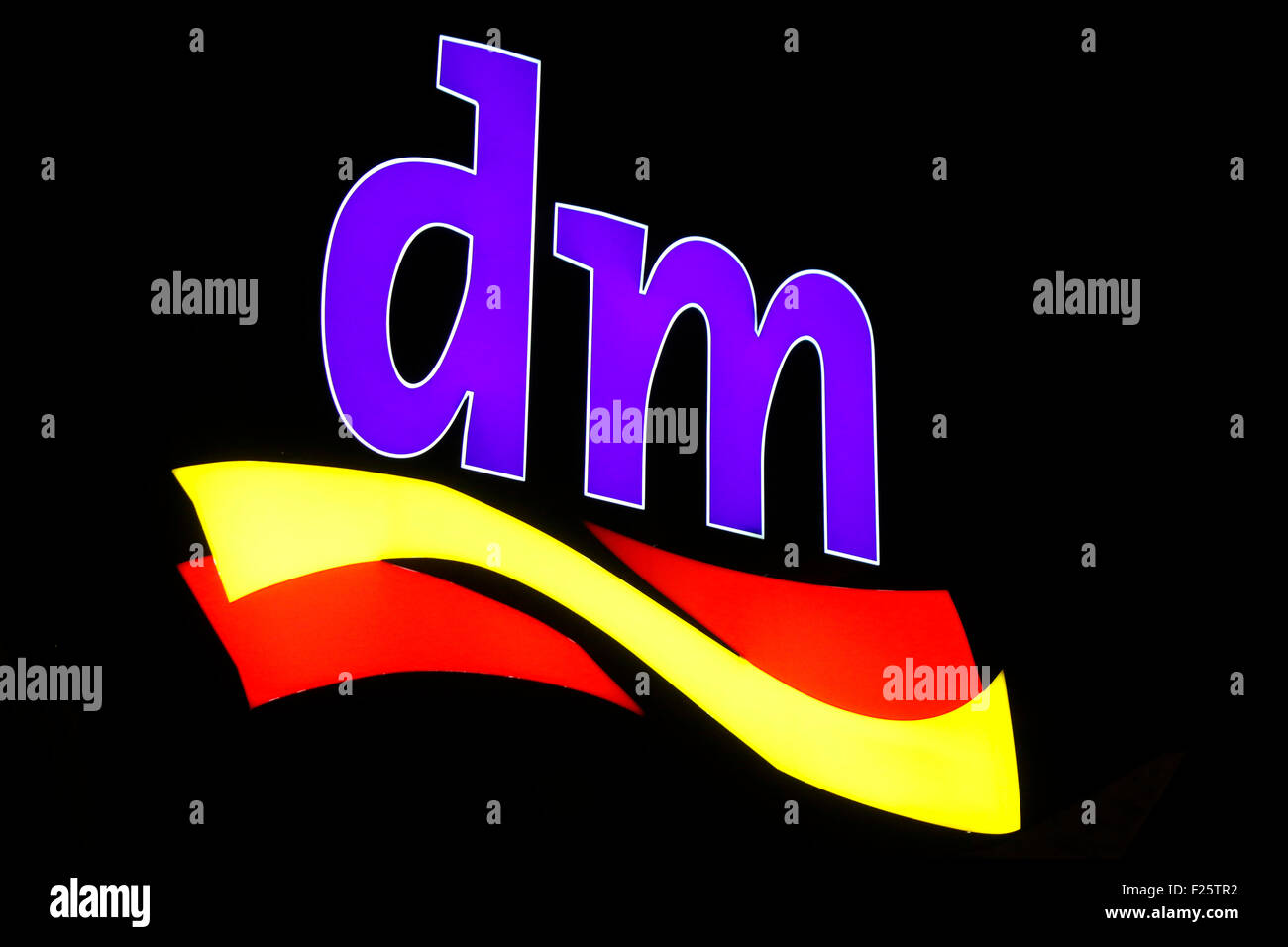 Markennamen: 'dm', Berlin. Stock Photo