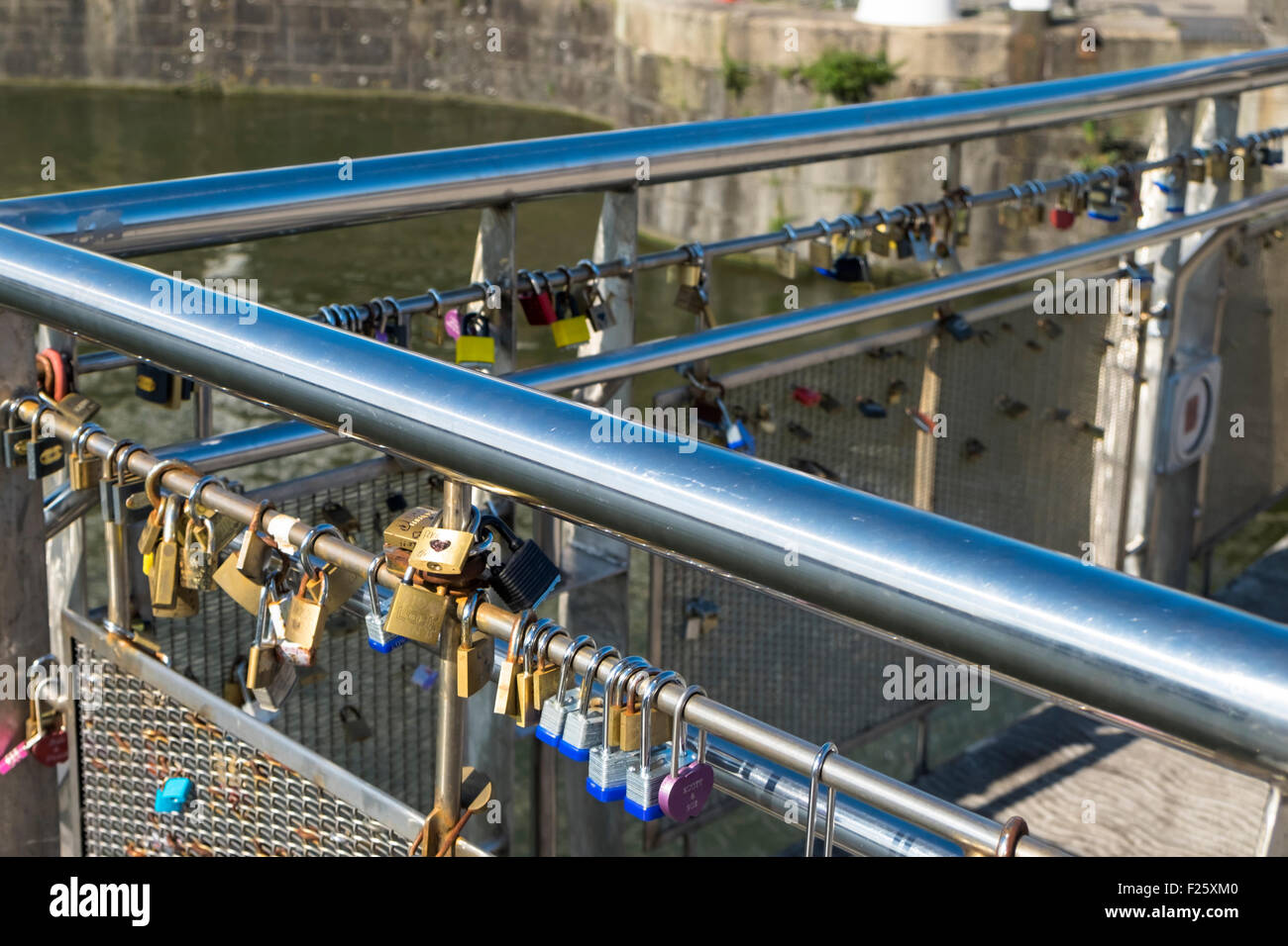 Love locks on Pero's Bridge. Bristol Harbourside Stock Photo Alamy