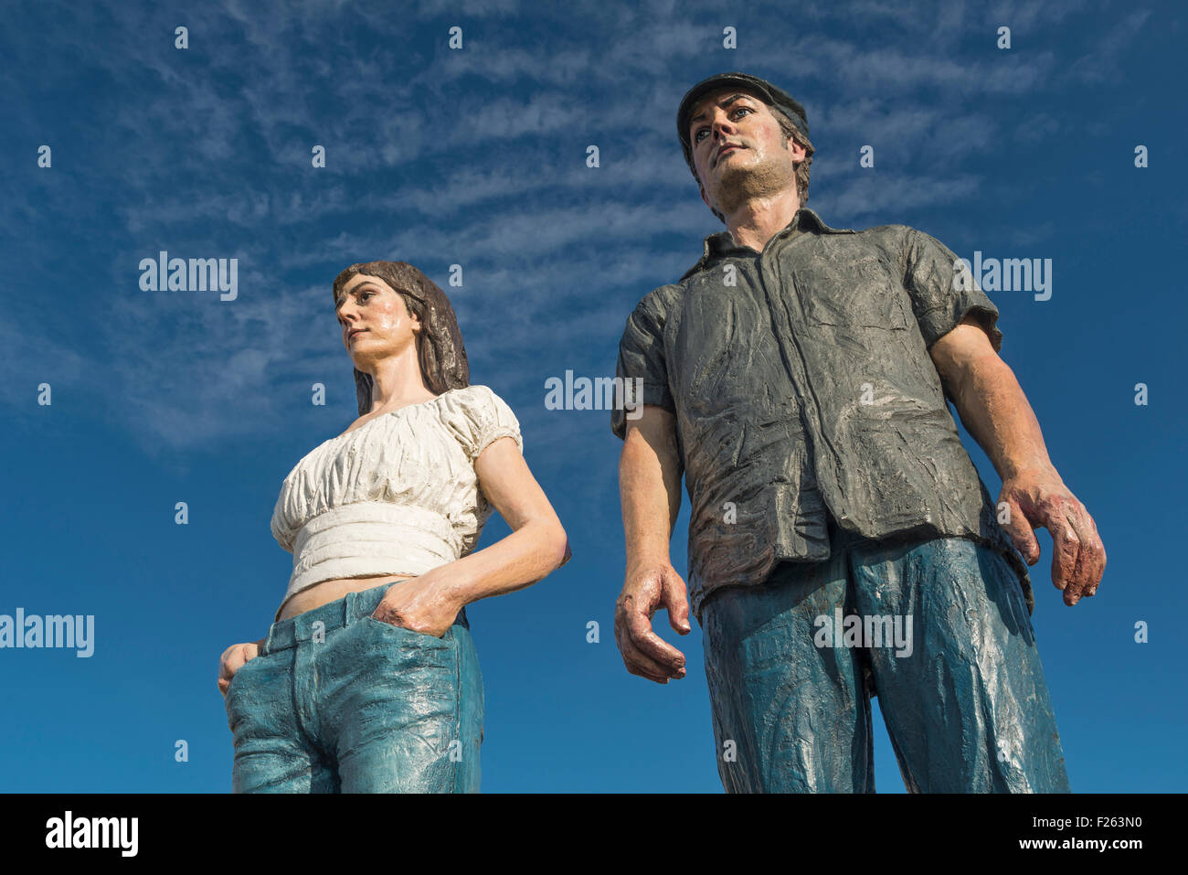 Newbiggin by the sea ‘couple hires stock photography and images Alamy