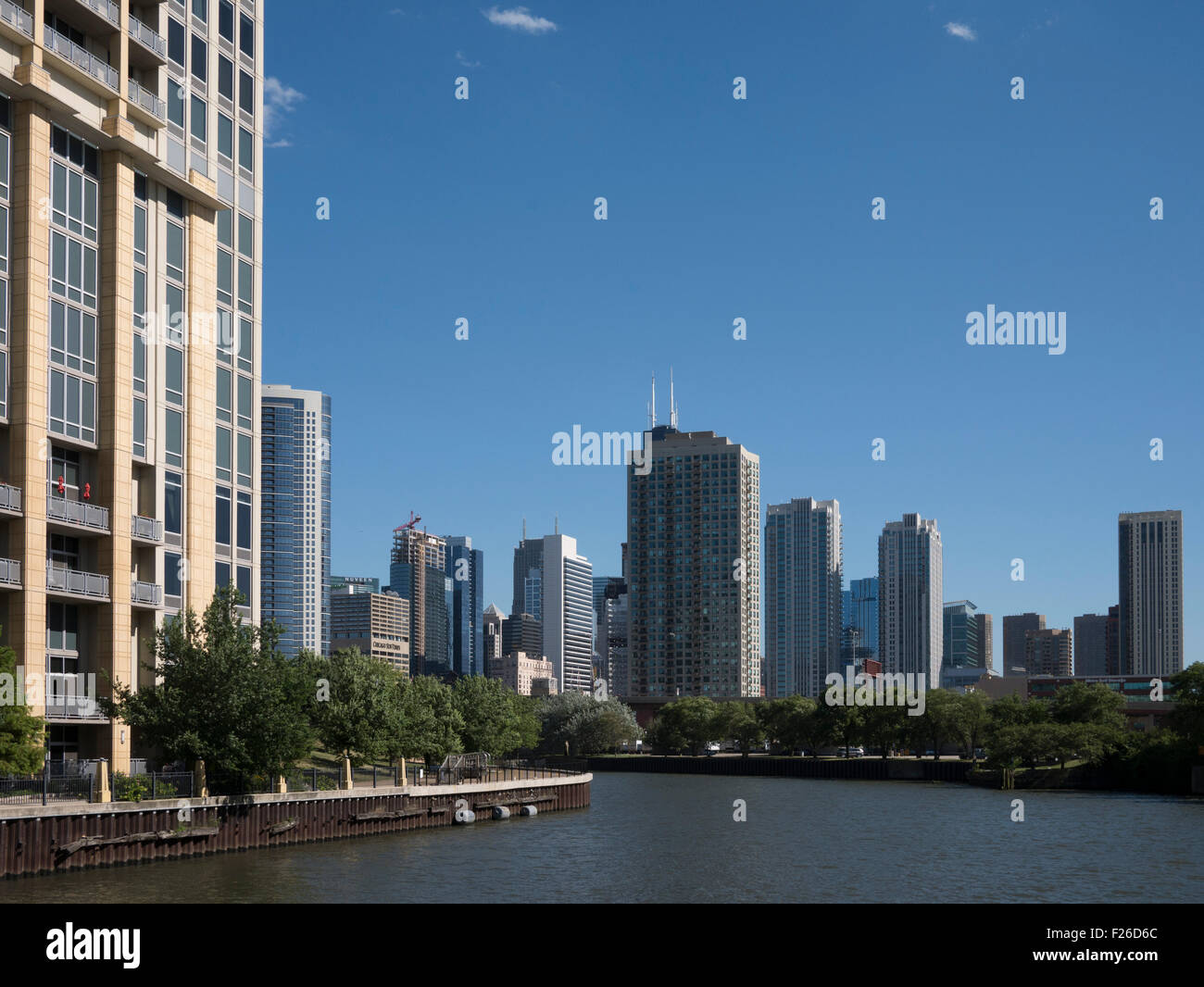 View of Chicago skyline from Chicago river Stock Photo - Alamy