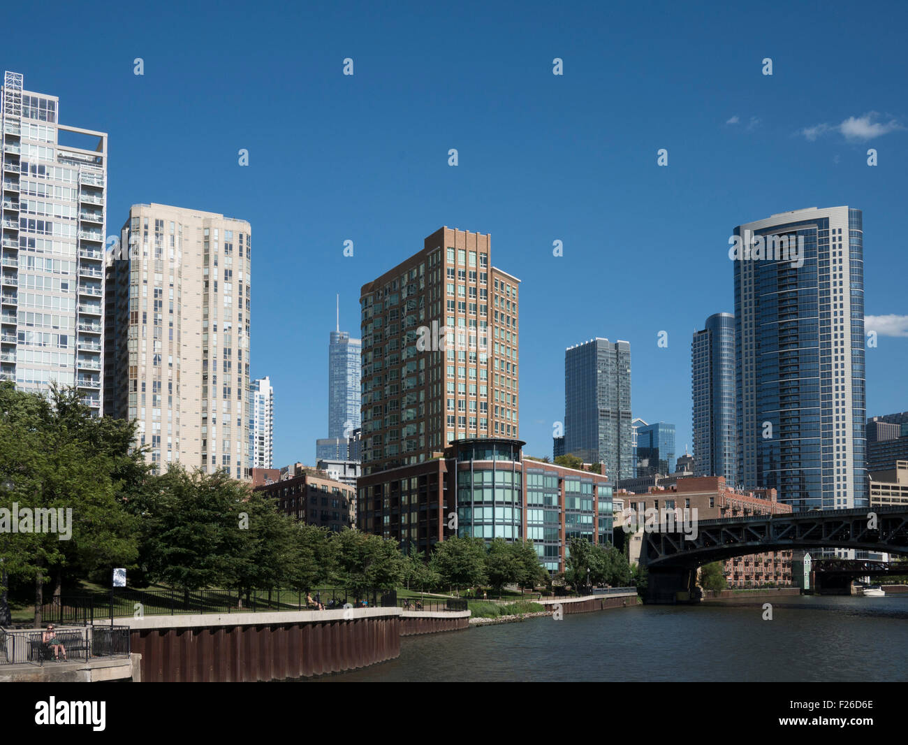 View of Chicago skyline from Chicago river Stock Photo - Alamy