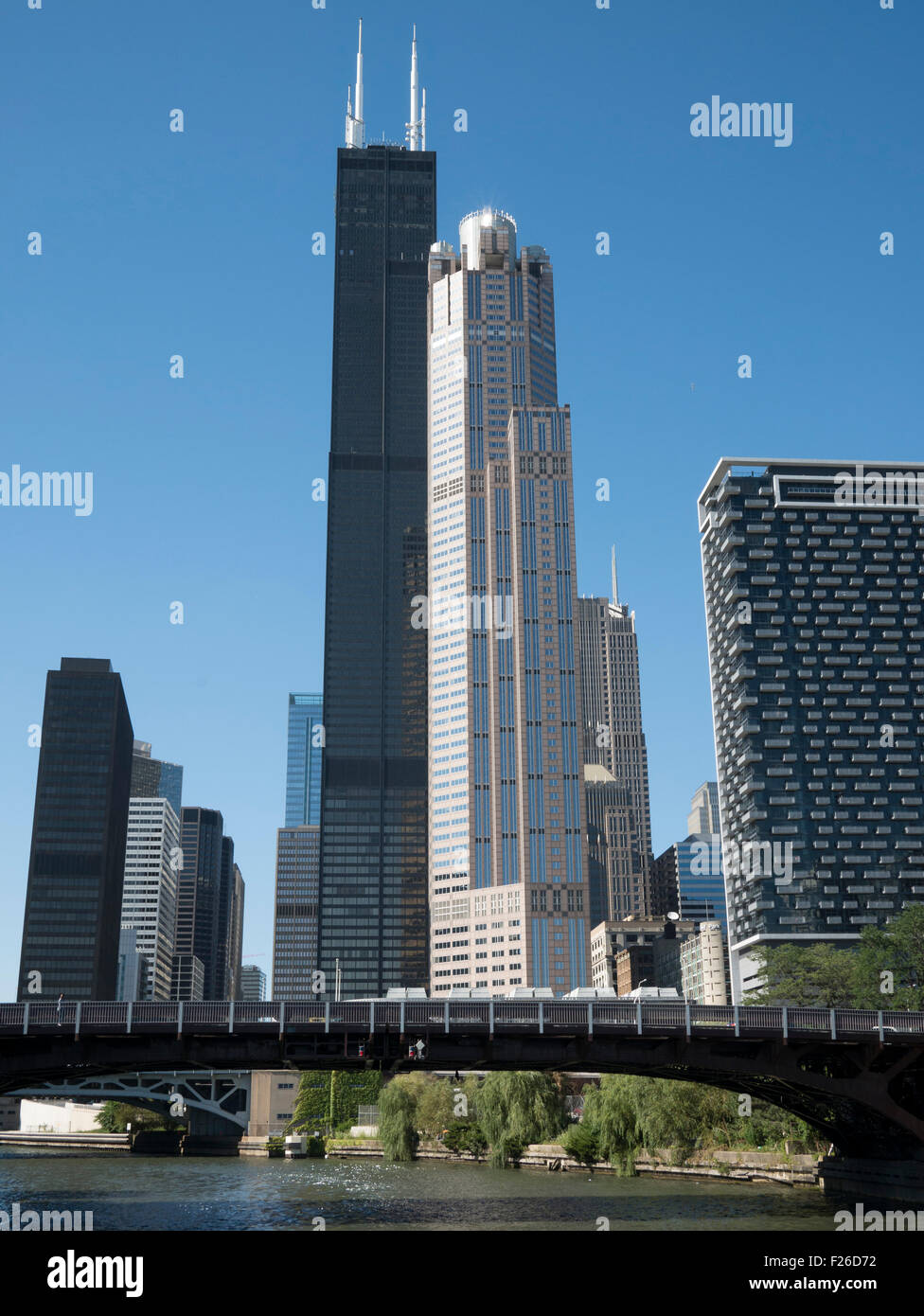 View of Chicago skyline from Chicago river Stock Photo - Alamy