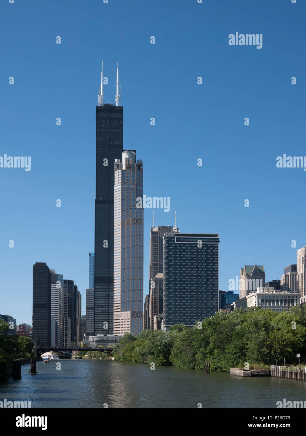 View of Chicago skyline from Chicago river Stock Photo - Alamy