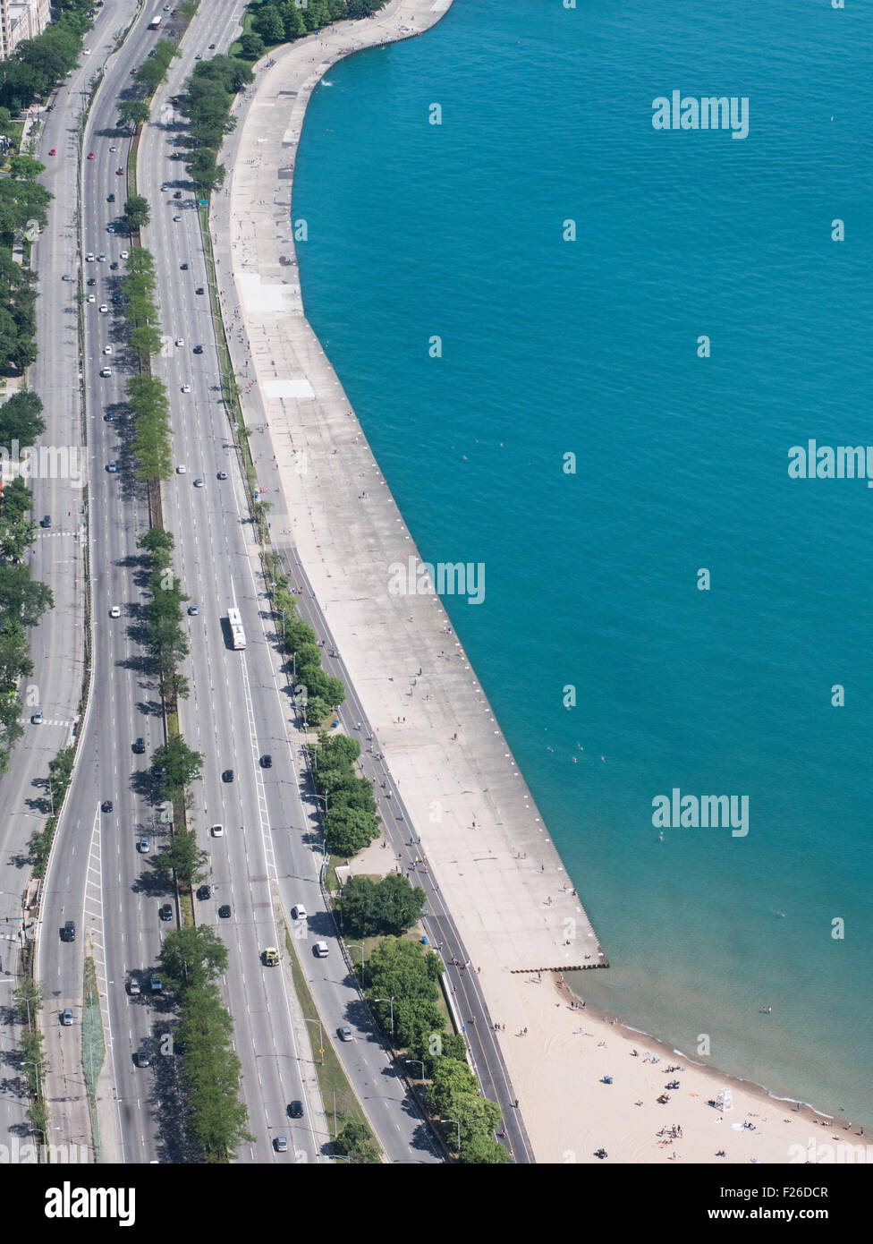 Aerial view of Chicago skyline and lake Michigan to the north of John ...