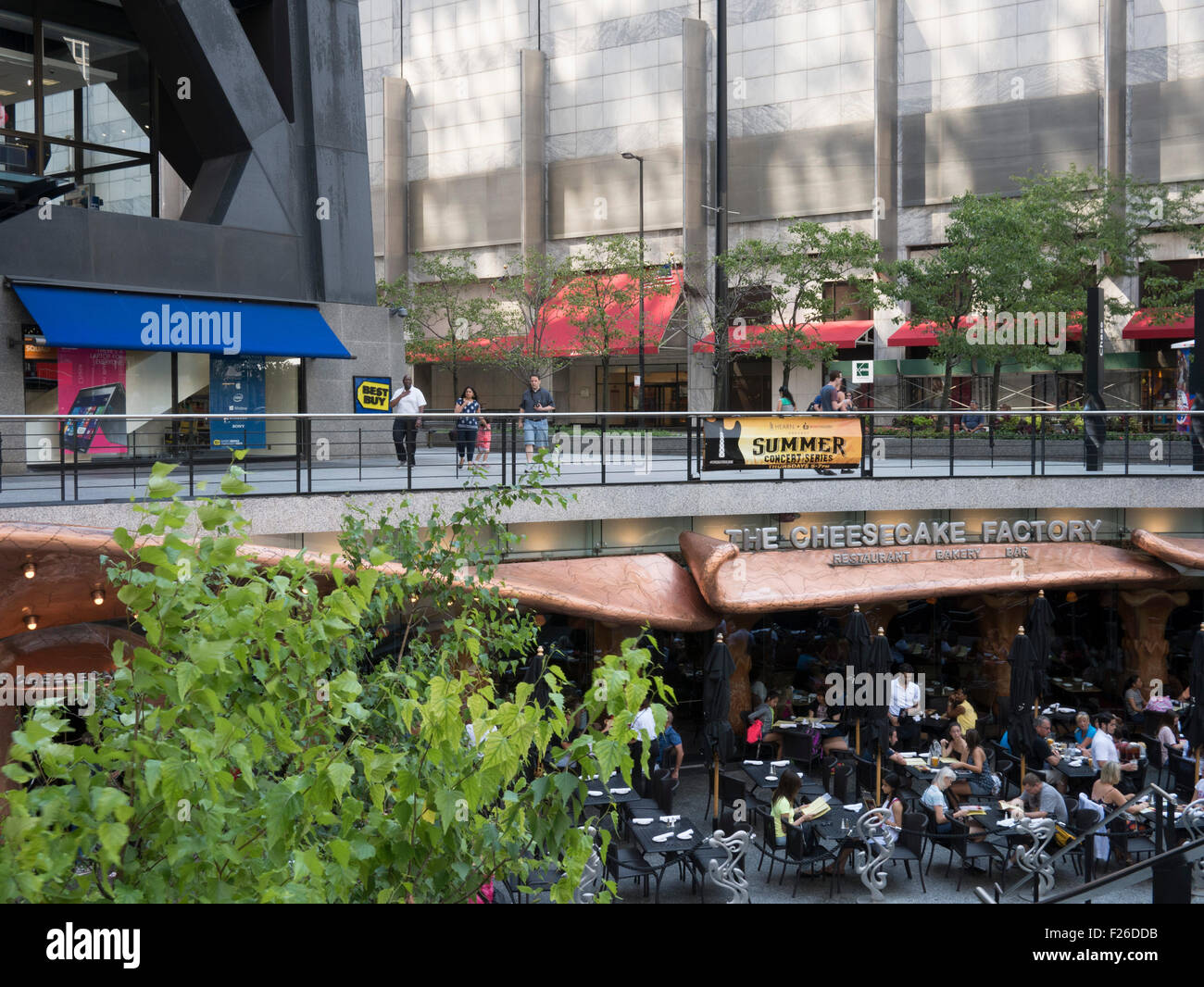 Cheesecake Factory & Cafe in downtown Chicago Stock Photo Alamy