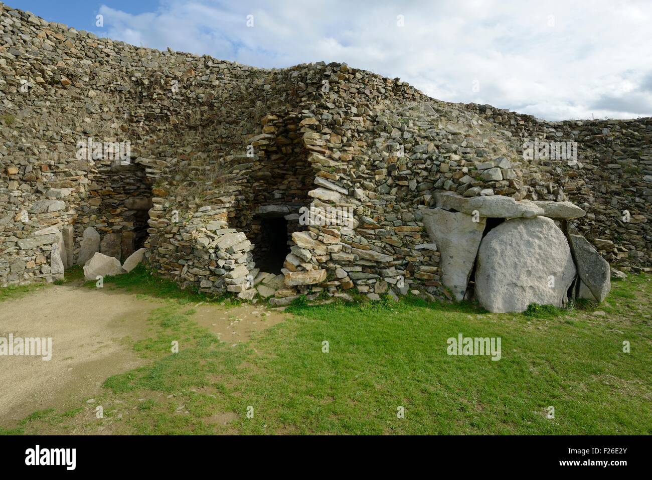 Early Neolithic 6800 year old Cairn Tumulus Mound of Barnenez. 3 of 11 passage grave chambers. Plouezoc’h, Finistere, France Stock Photo