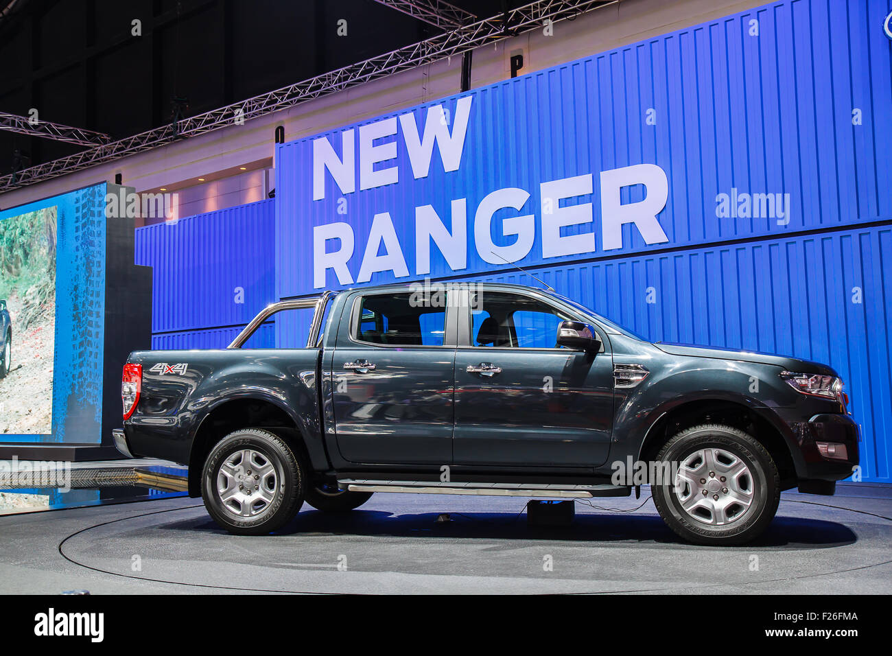 Ford concept car innovation hi-res stock photography and images - Alamy