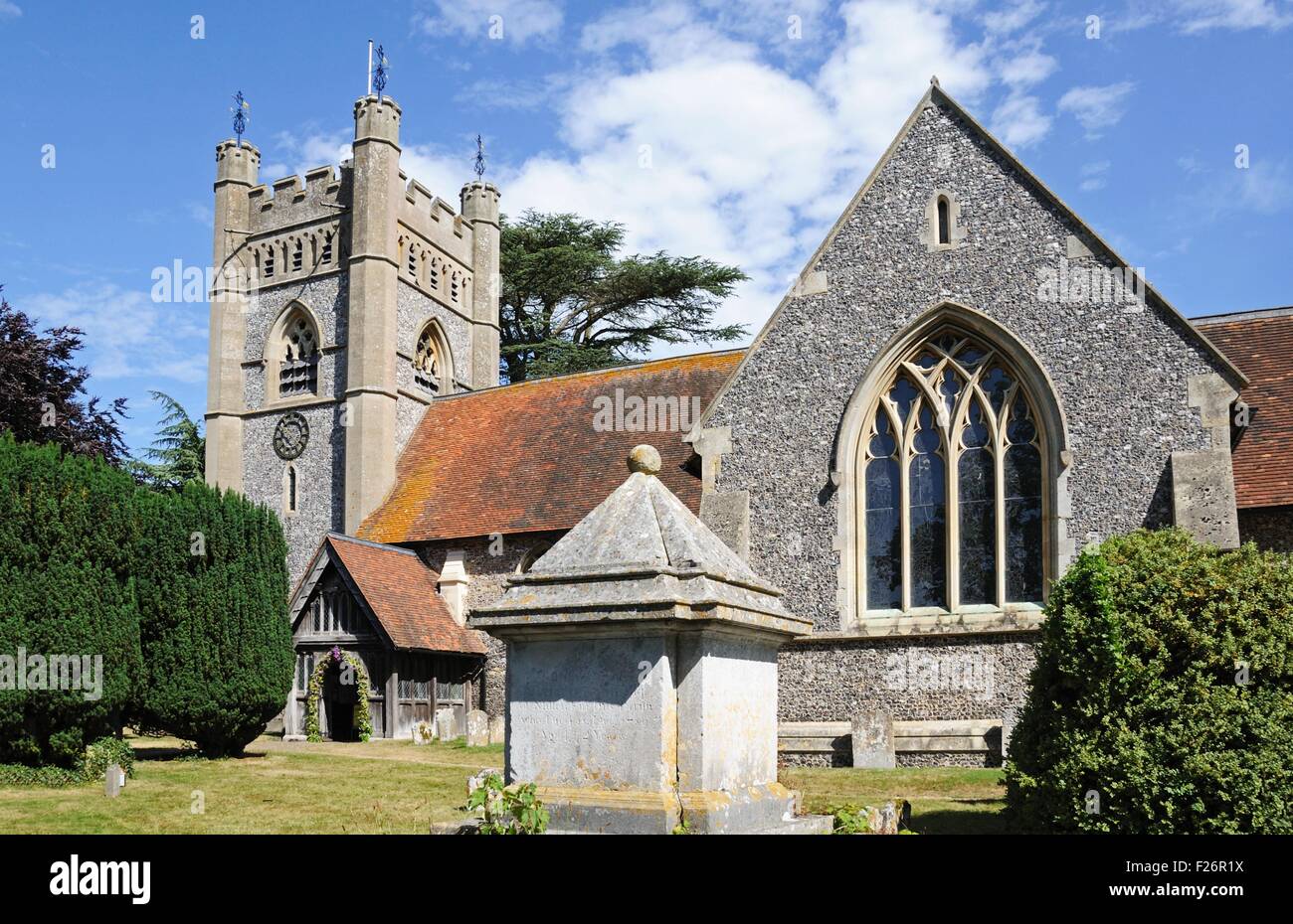 Church of St Mary the Virgin and churchyard in the village centre, Hambledon, Oxfordshire, England, UK, Western Europe. Stock Photo