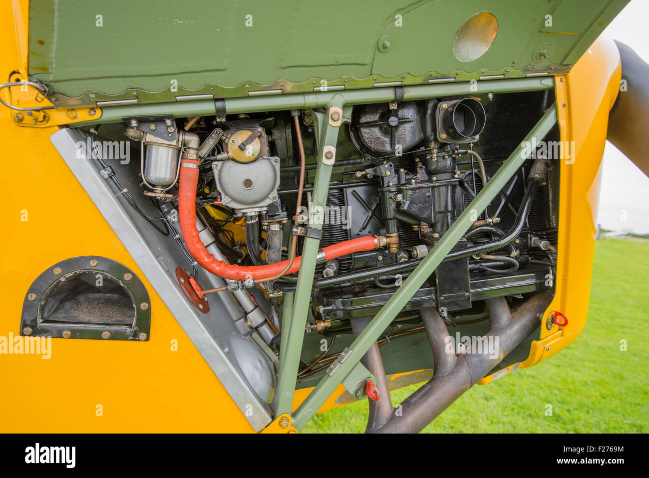 Cambridge Flying Groups de Havilland DH82a Tiger Moth 1939 engine Stock