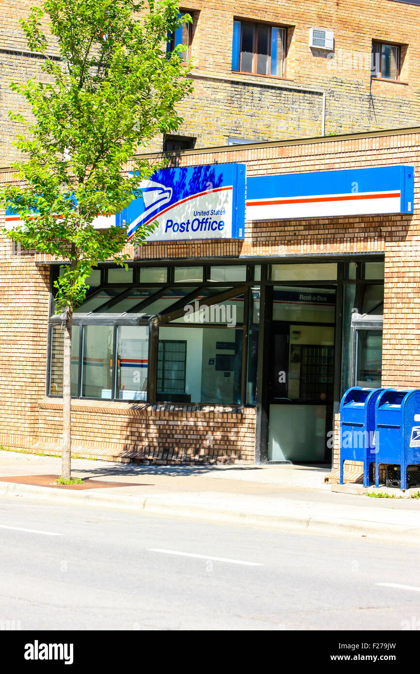 The USPS office on Lake Street in Madison Wisconsin Stock Photo Alamy