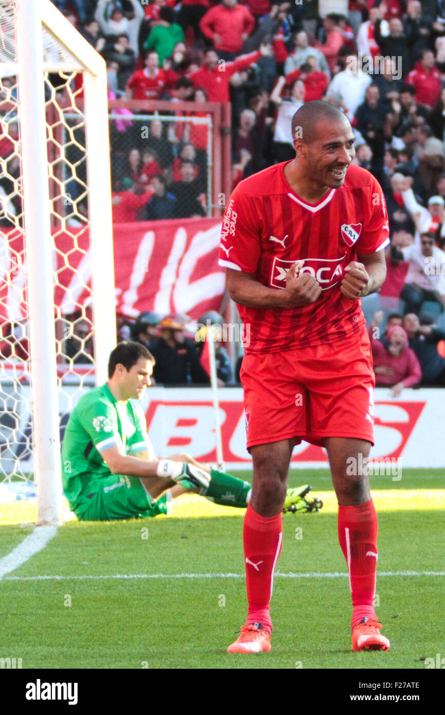 Lucas Albertengo of Independiente kicks the ball to score the first News  Photo - Getty Images