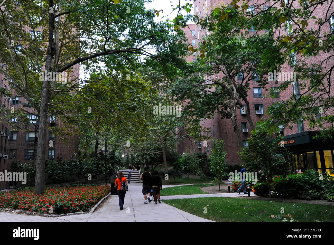 Stuyvesant town hires stock photography and images Alamy