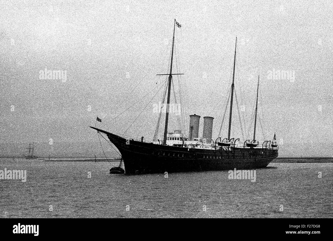 AJAXNETPHOTO.- 1930S. PORTSMOUTH, ENGLAND.  - ROYAL YACHT - HMY VICTORIA & ALBERT III AT HER MOORINGS NEAR WHALE ISLAND IN PORTSMOUTH HARBOUR. PHOTO:AJAX VINTAGE PICTURE LIBRARY. REF:EPS012 1 Stock Photo