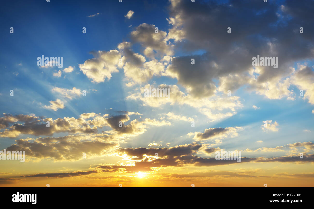 Sky panorama hi-res stock photography and images - Alamy