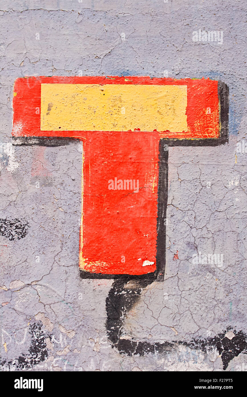 Letter painted on red hi res stock photography and images Alamy