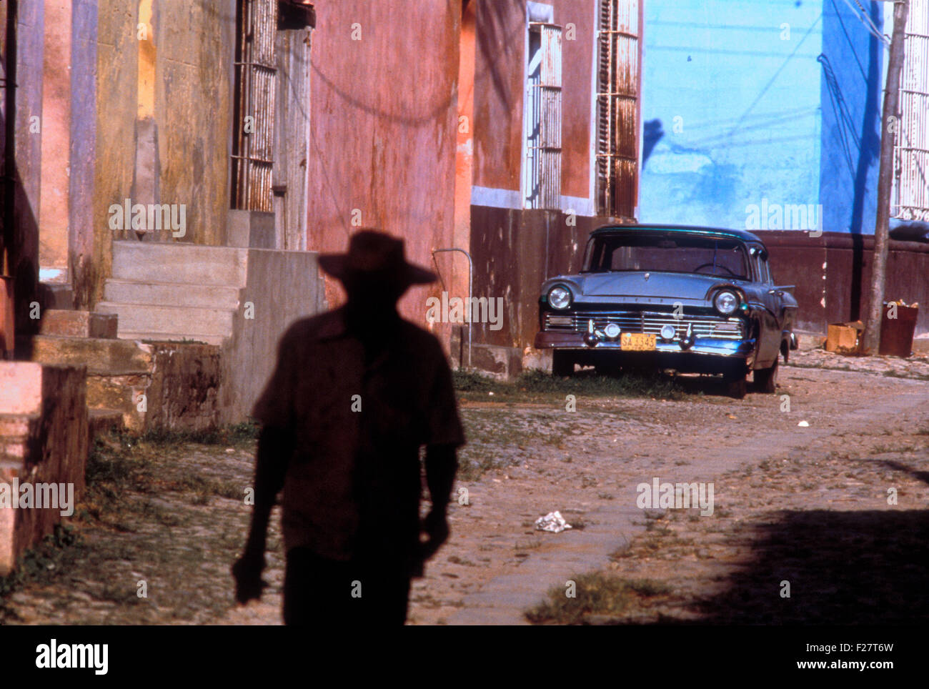 Old man hat silhouette hi-res stock photography and images - Alamy