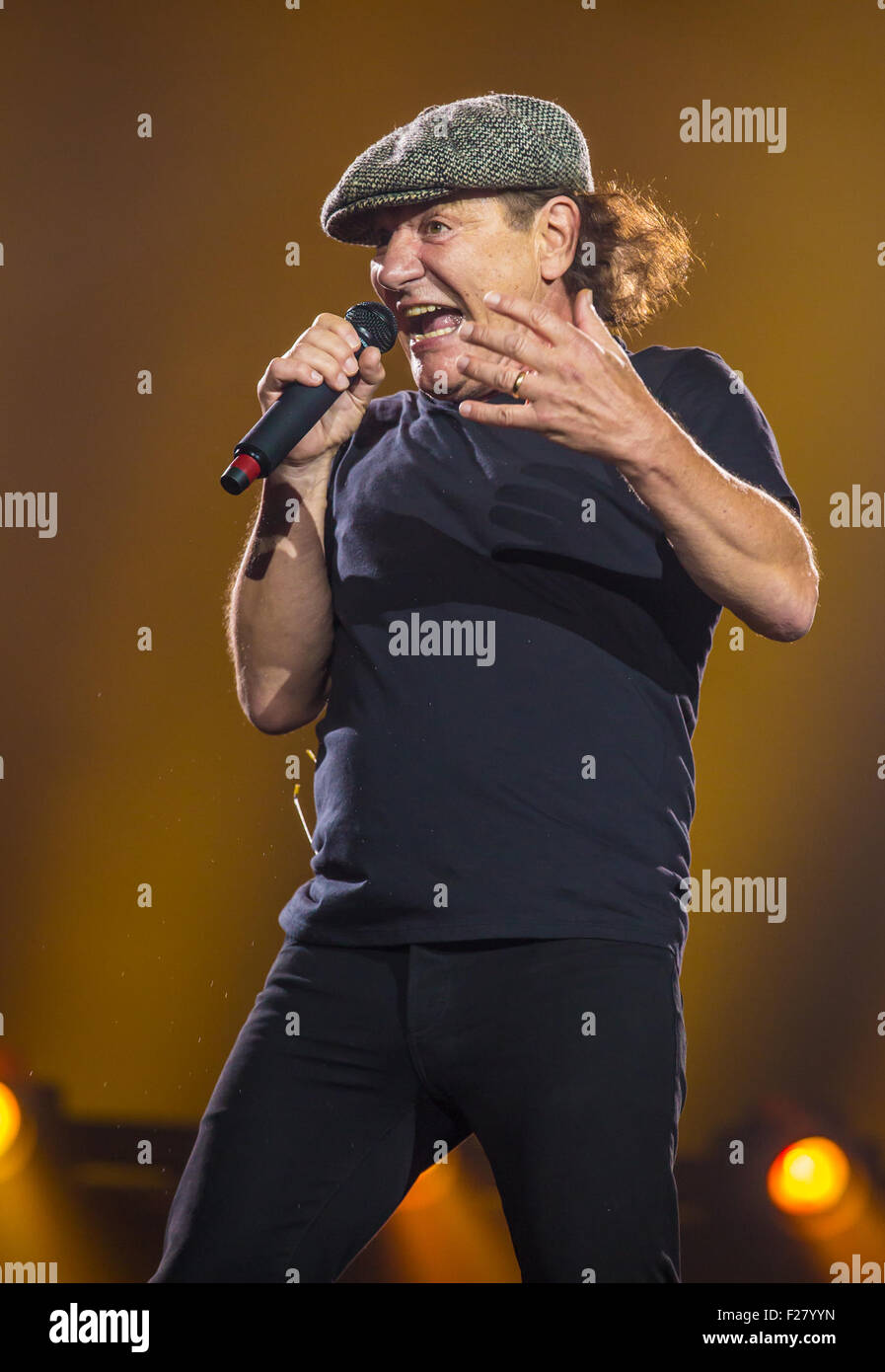 Detroit, Michigan, USA. 8th Sep, 2015. BRIAN JOHNSON of AC/DC performing on the Rock Or Bust Tour at Ford Field in Detroit, MI on September 8th 2015 © Marc Nader/ZUMA Wire/Alamy Live News Stock Photo