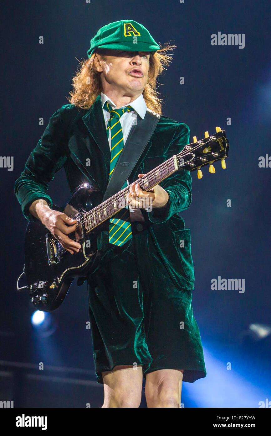 Detroit, Michigan, USA. 8th Sep, 2015. ANGUS YOUNG of AC/DC performing on the Rock Or Bust Tour at Ford Field in Detroit, MI on September 8th 2015 © Marc Nader/ZUMA Wire/Alamy Live News Stock Photo