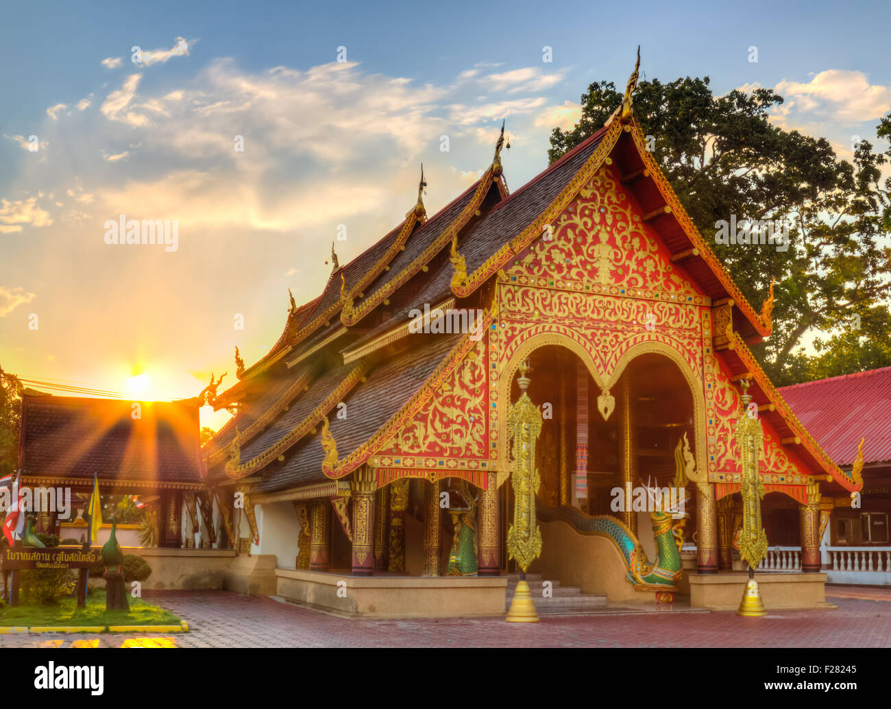 bhuda temple made by hdr technic. Generally in Thailand, any kinds of art decorated in Buddhist church, temple pavilion, temple Stock Photo