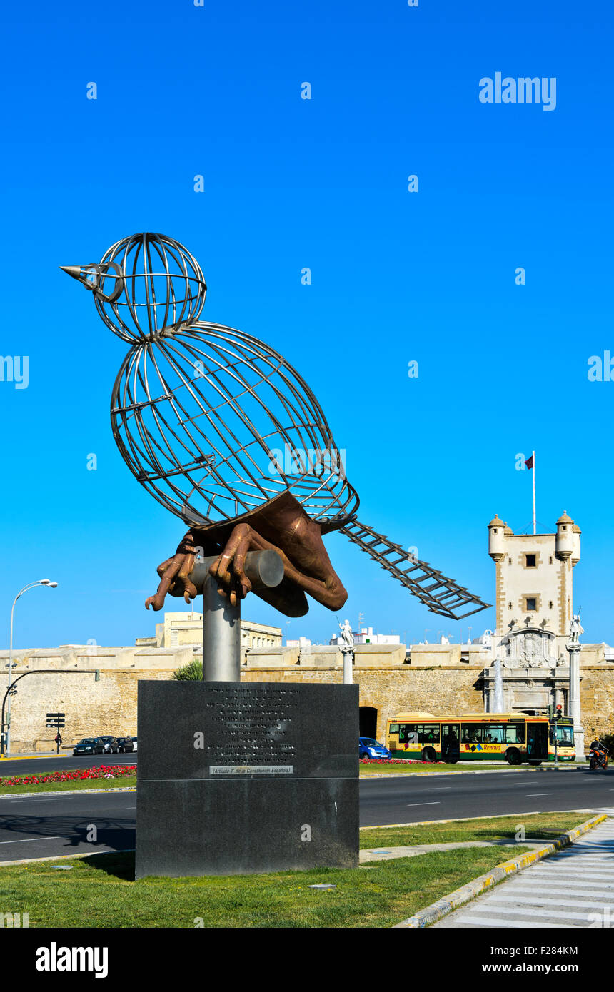Sculpture Bird in Cage, Pájaro-Jaula, by Luis Quintero, Plaza de la Constitucion, Cádiz, Andalusia, Spain Stock Photo