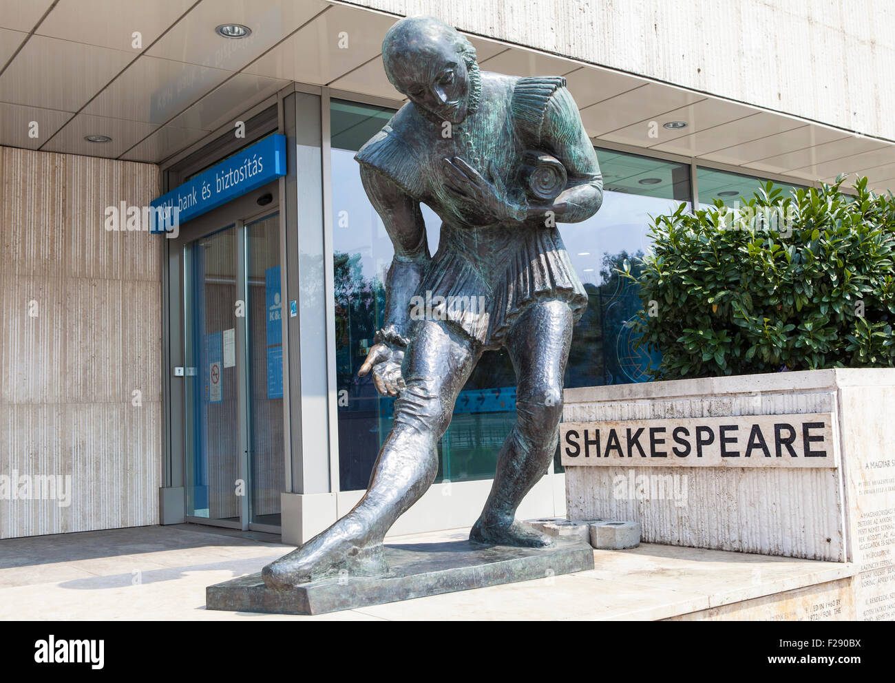 A monument to famous playwright William Shakespeare situated along Duna Corso in Budapest, Hungary. Stock Photo