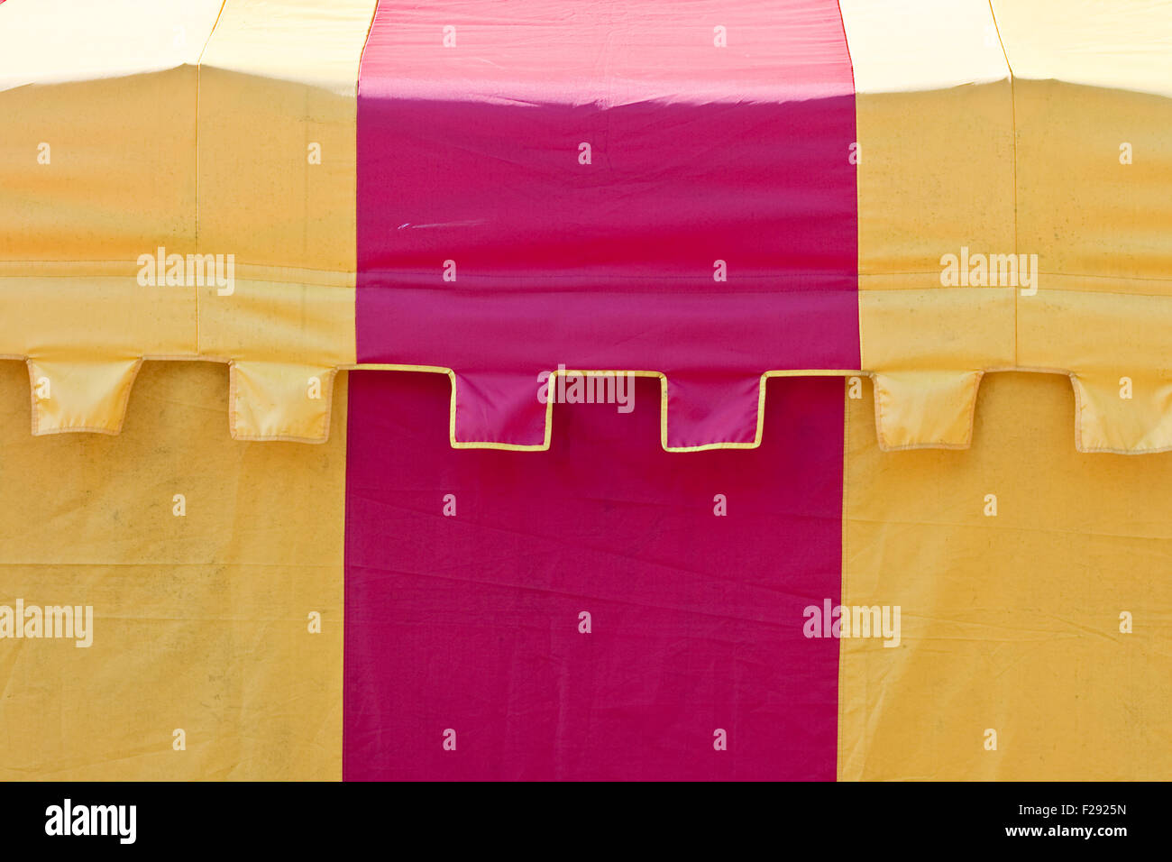 Yellow and red circus tent hi-res stock photography and images - Alamy