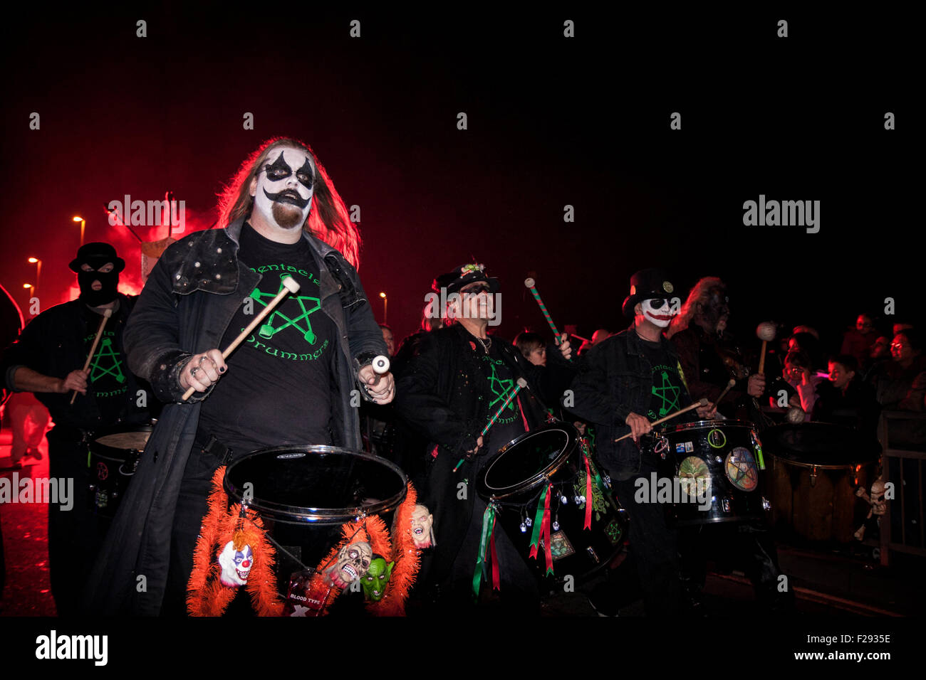 The Pentacle Drummers perform in the annual Hastings Bonfire parade, Hastings, East Sussex, England, UK Stock Photo