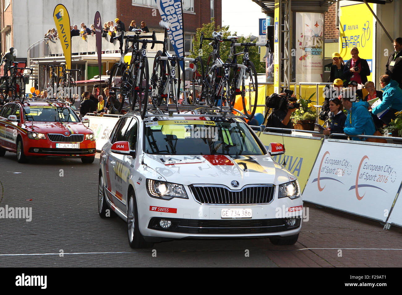 Cycling team support car hi-res stock photography and images - Alamy