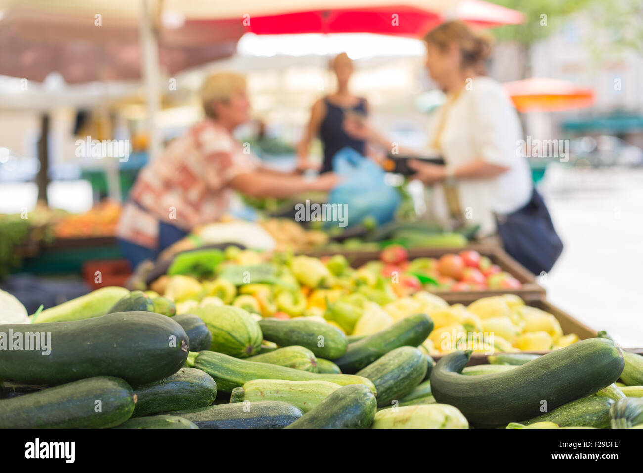 Farmers' food market stall with variety of organic vegetable Stock ...