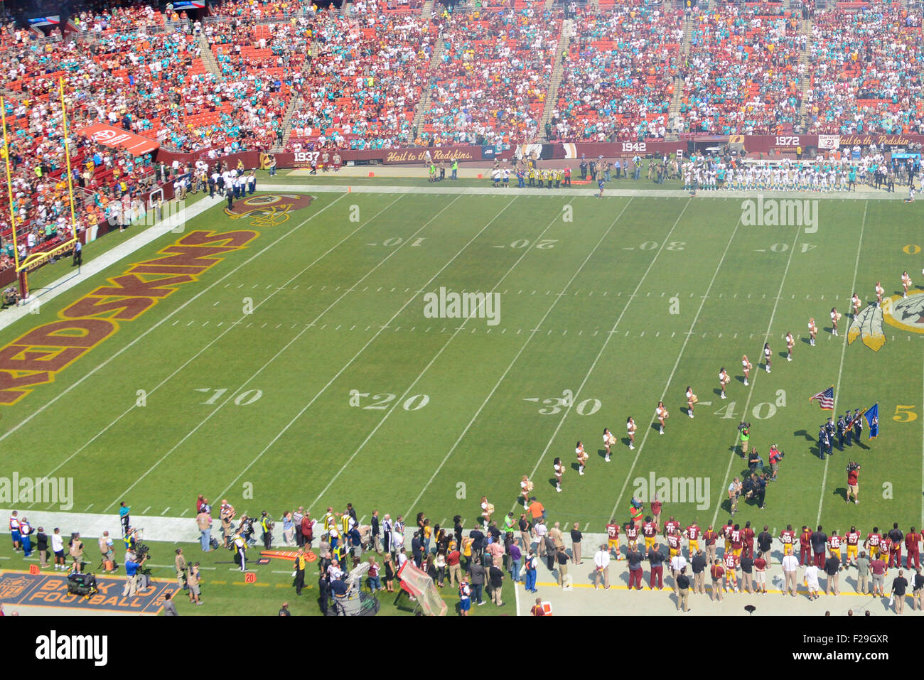 SEP 13, 2015 : The Redskins field crew mistakingly placed the 3 of the 30 yard line upside down during the season opening matchup between the Miami Dolphins and the Washington Redskins at FedEx Field in Landover, MD. The Dolphins defeated the Redskins 17-10 Stock Photo