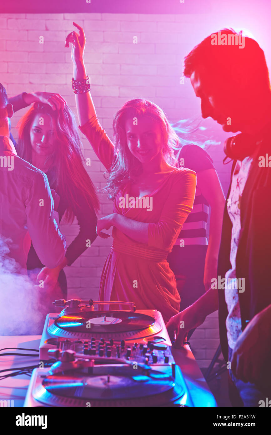 Dj turntables hires stock photography and images Alamy