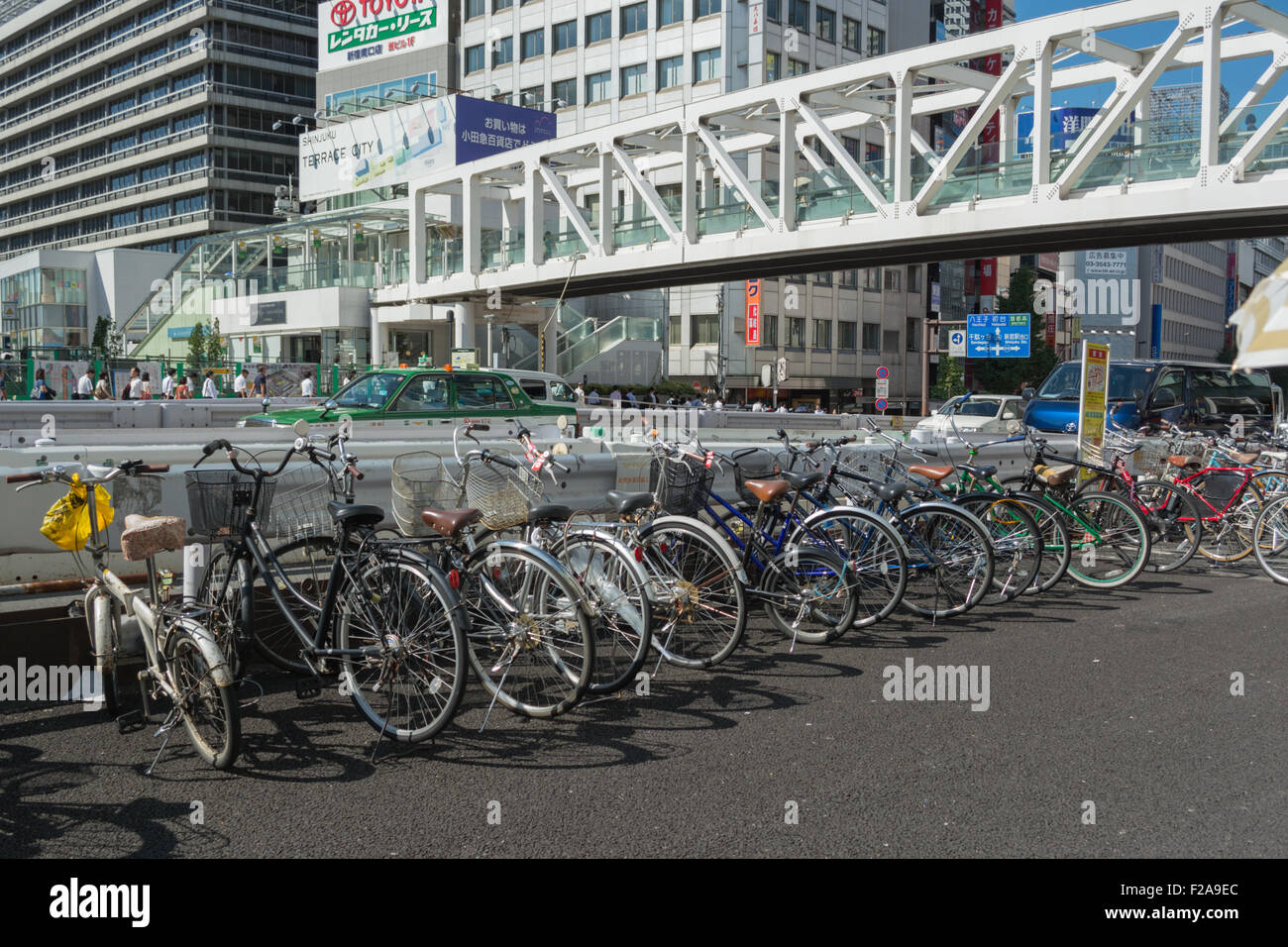 Bicycle Parking Lot Japan Stock Photos & Bicycle Parking Lot Japan Stock Images Alamy