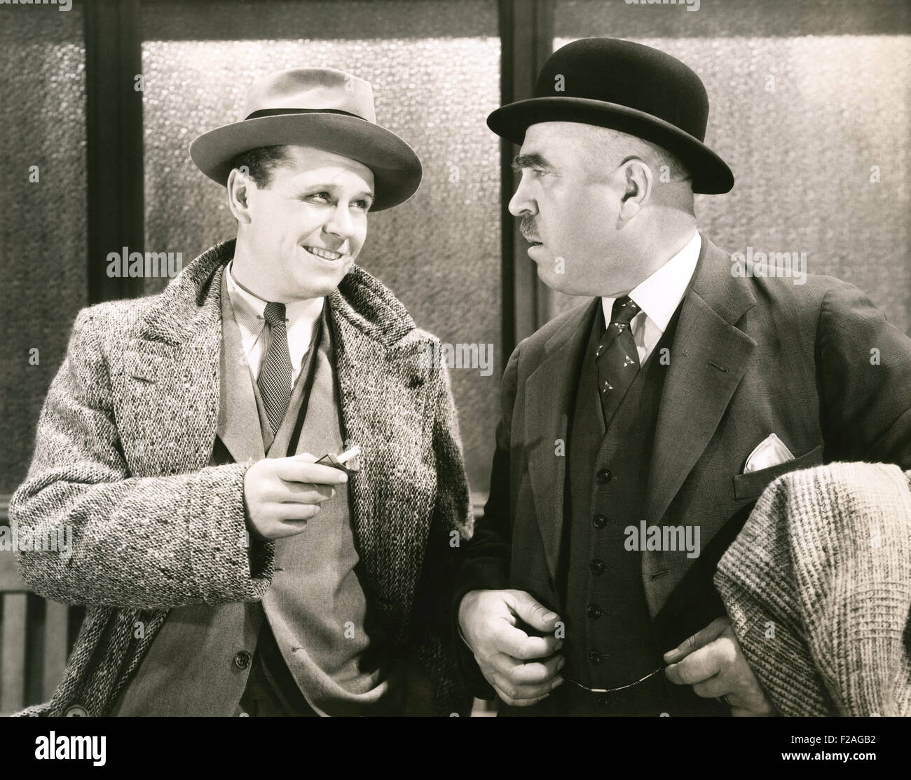 Cigarette break  (OLVI008 OU202 F) Stock Photo