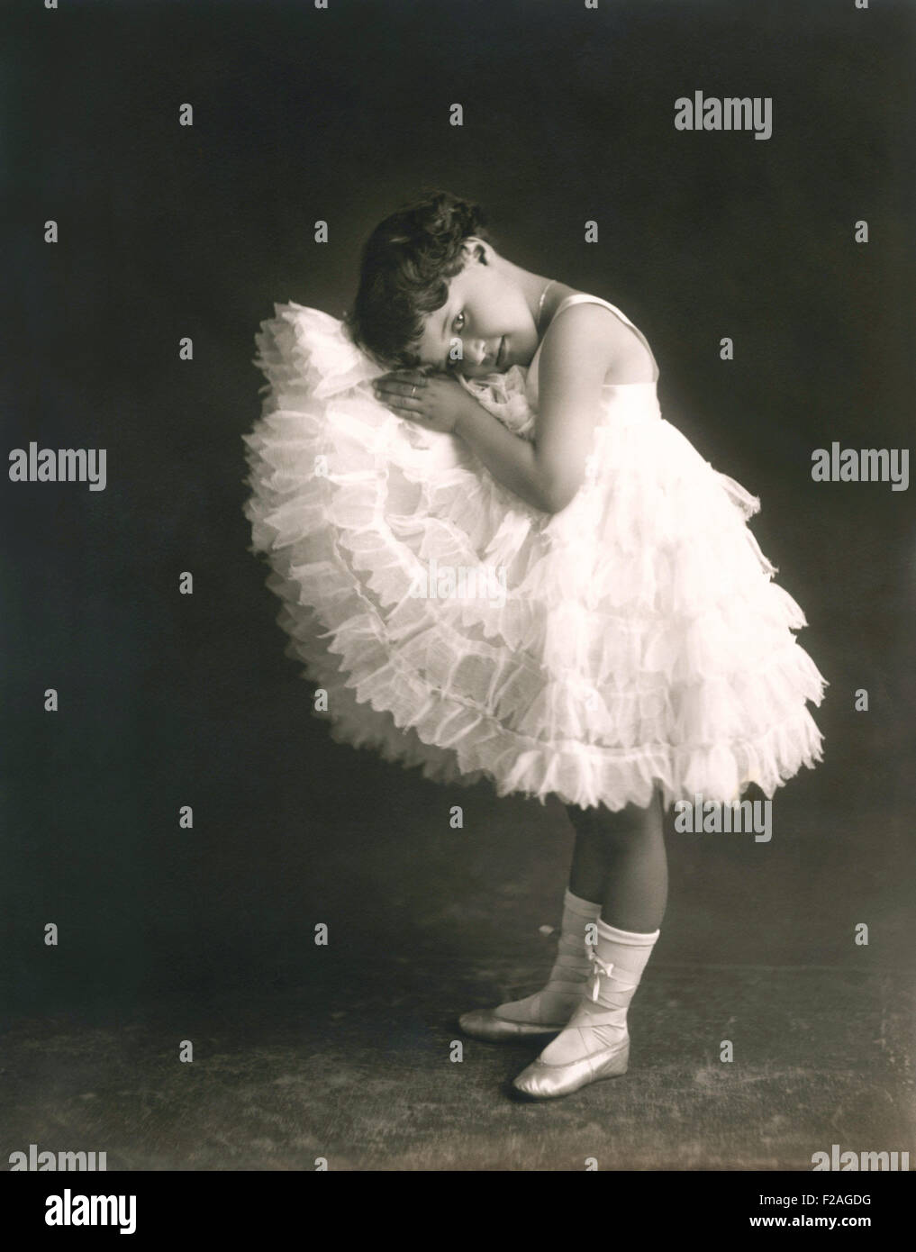 Vintage Ballerina-Escargot