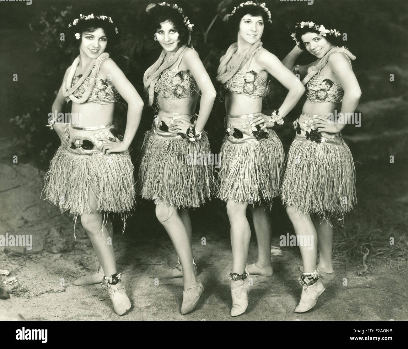 Garland Dancers Hi-res Stock Photography And Images - Alamy