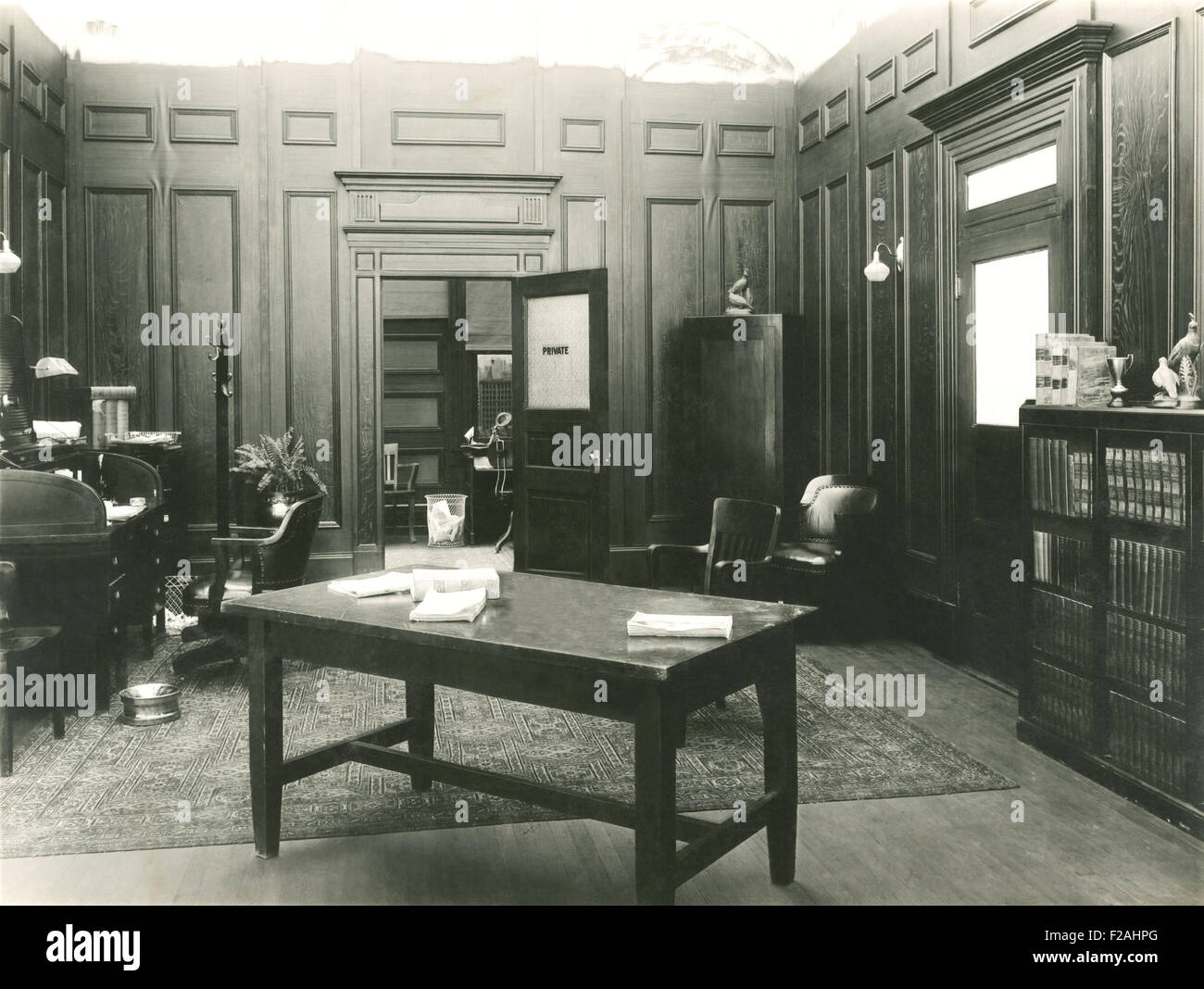 Introducir 91+ imagen 1920s office
