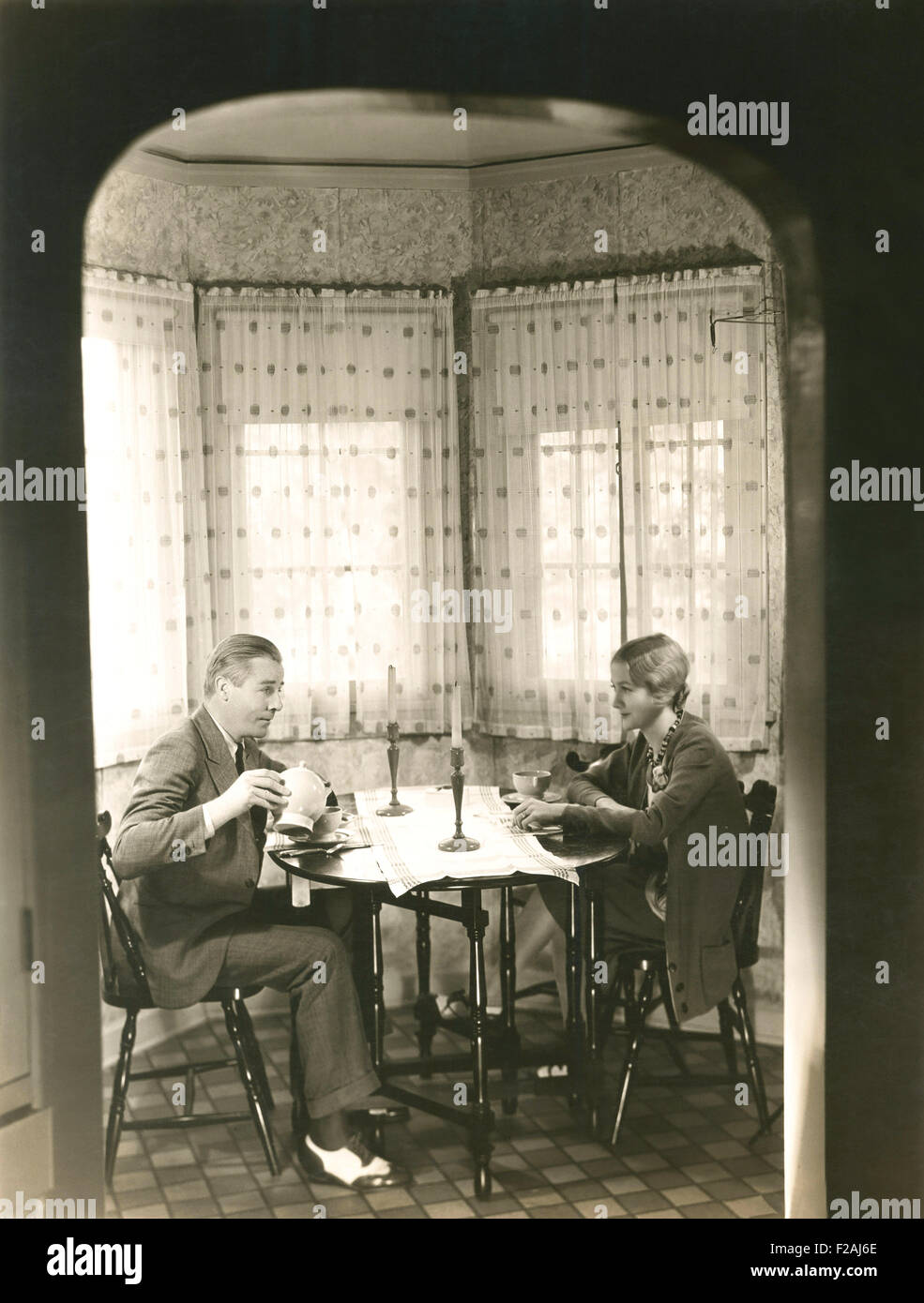 Breakfast routine (OLVI007 OU804 F) Stock Photo