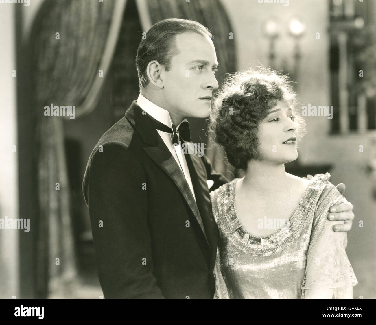 1920s style couple hi-res stock photography and images - Alamy