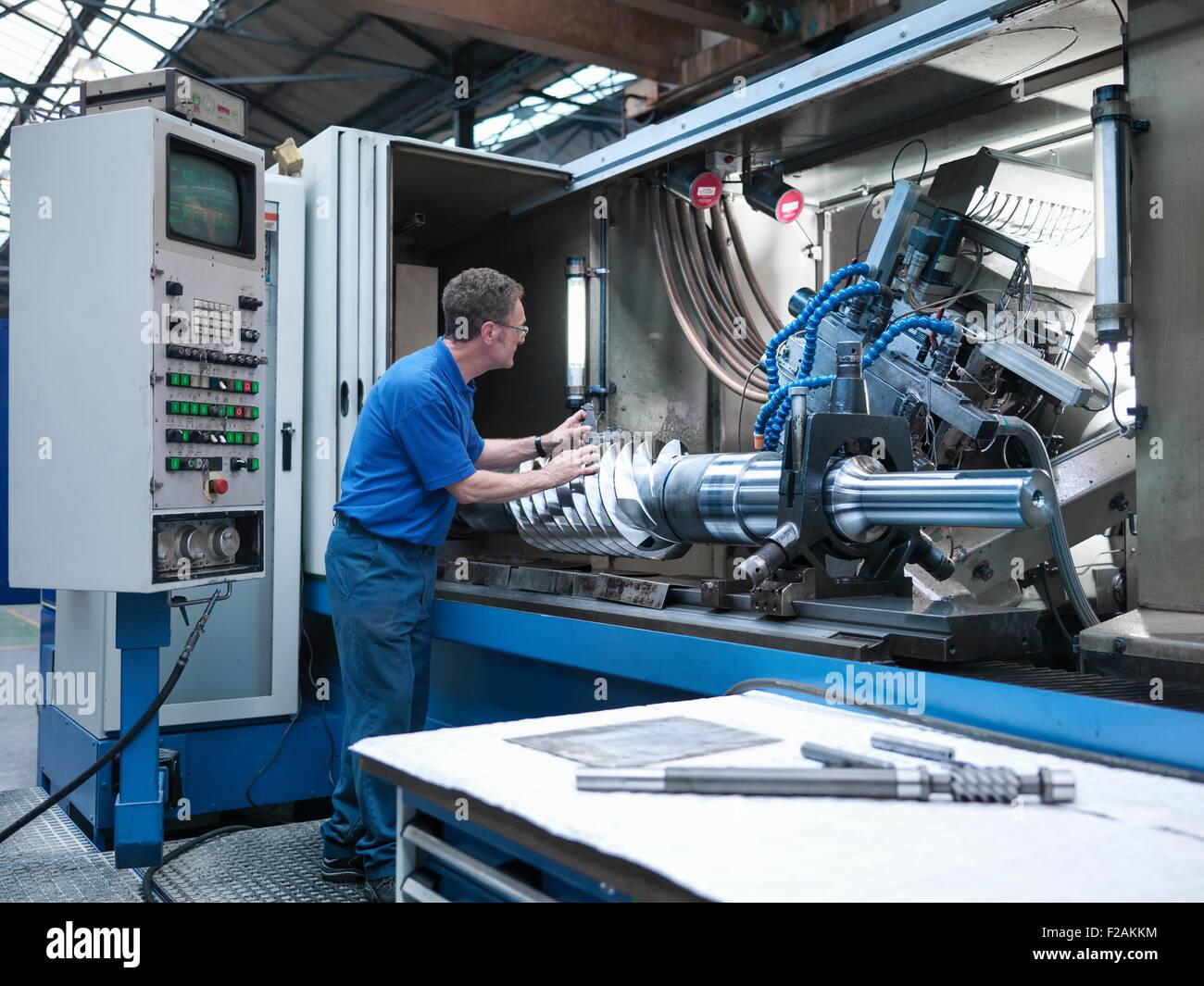 Gear drive hires stock photography and images Alamy