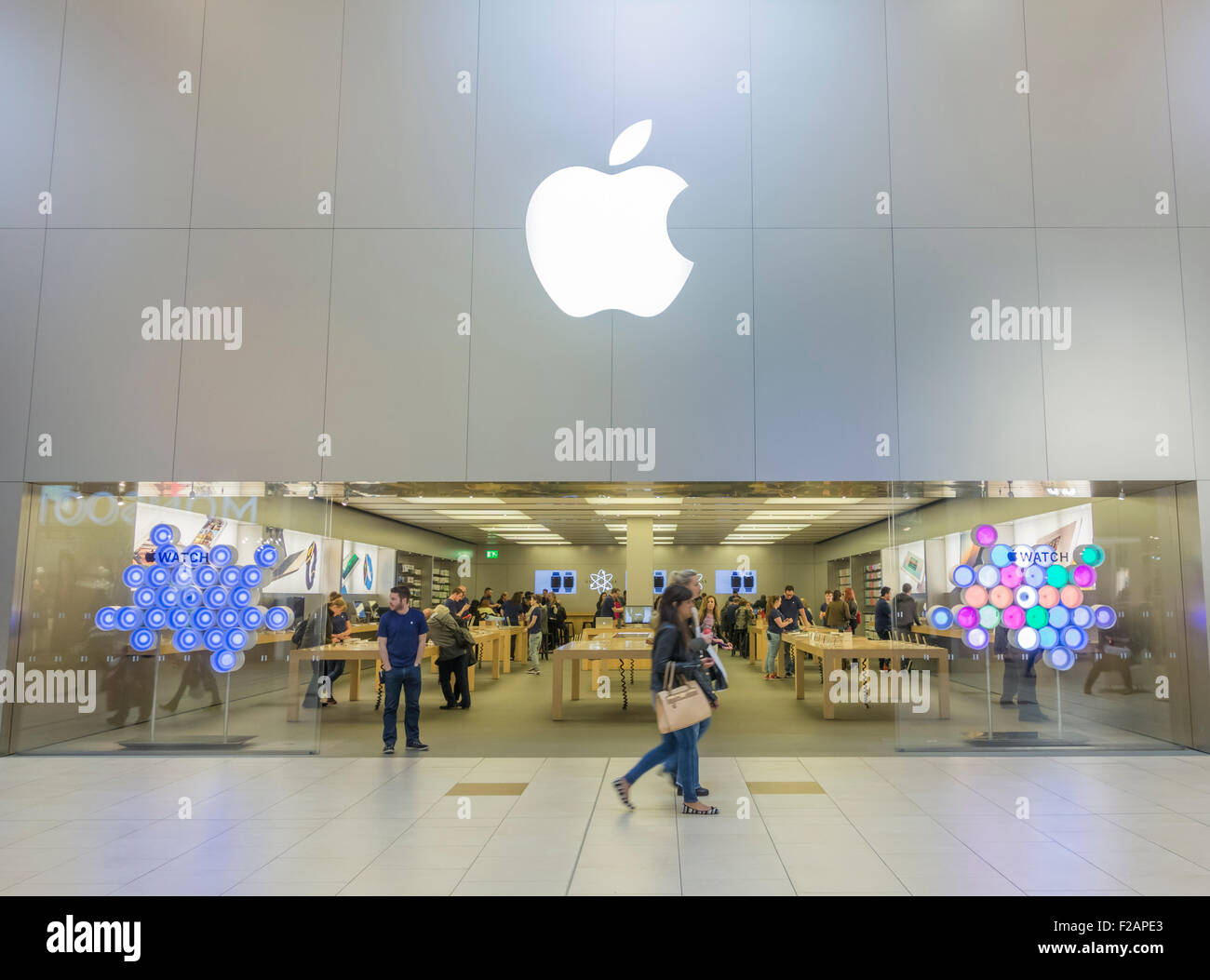 Apple Store at Fashion Show Mall Editorial Stock Image - Image of