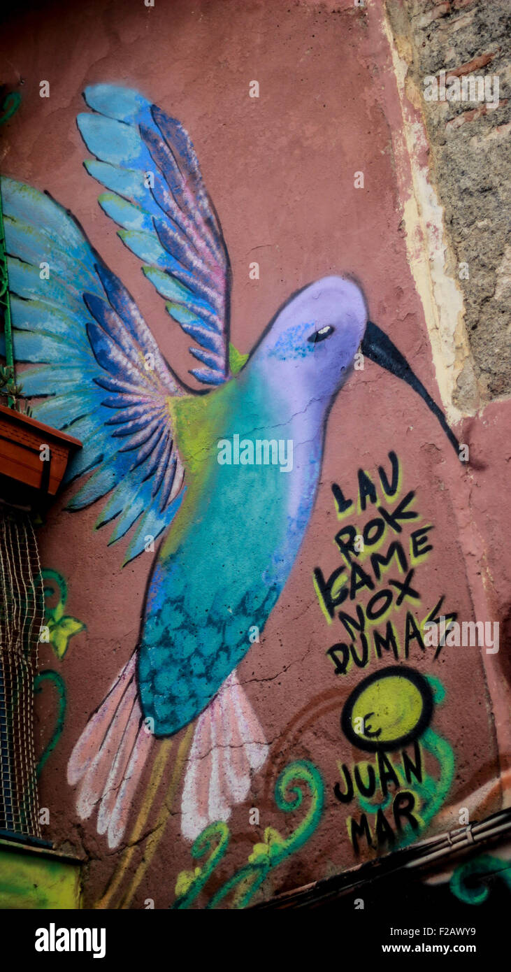 Graffiti a blue bird-grafiti un pájaro azul Stock Photo