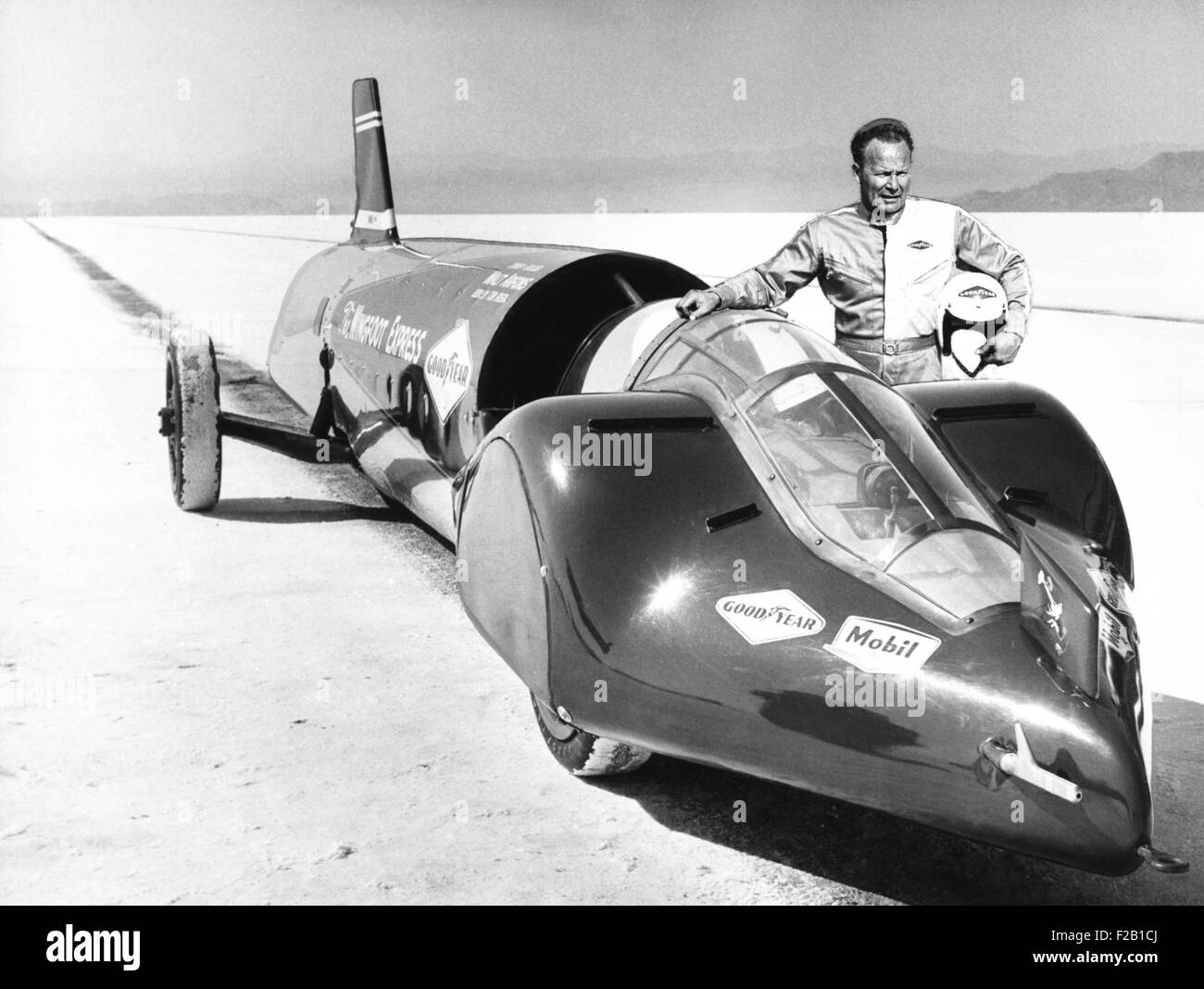 Walter Arfons, drag racer with the 'Wingfoot Express' in 1964. At Bonneville Salt Flats, where he planned to challenge the land Stock Photo