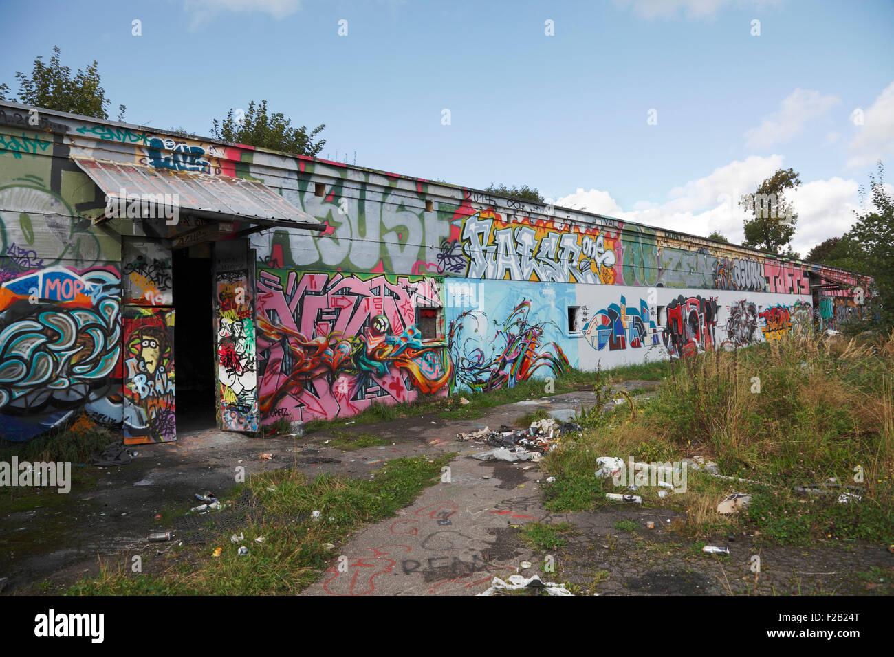 Copenhagen, Denmark. 15th  September, 2015. Restaurant Noma will close right after New Year's Eve 2016 to re-open in 2017 in a new restaurant with an urban farm. This old naval mine depot full of graffiti and street art in a listed area of historic defences, close to the free town Christiania, earlier also housing the Royal Danish Academy of Fine Arts, School of Architecture, will become the building site for the new restaurant. Plans are to put a greenhouse on the roof, replace the asphalt with good, fresh soil, and place a floating field on a raft in the lake. Credit:  Niels Quist/Alamy Live Stock Photo
