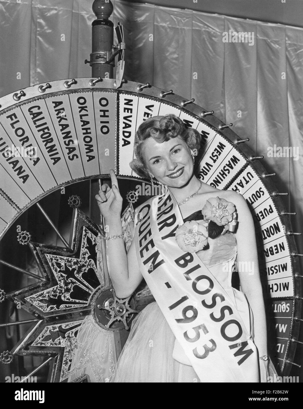 The 1953 Cherry Blossom Festival Queen, April 10, 1953. First Lady Mamie Eisenhower crowned Queen Janet Bailey in 1953. She was Stock Photo