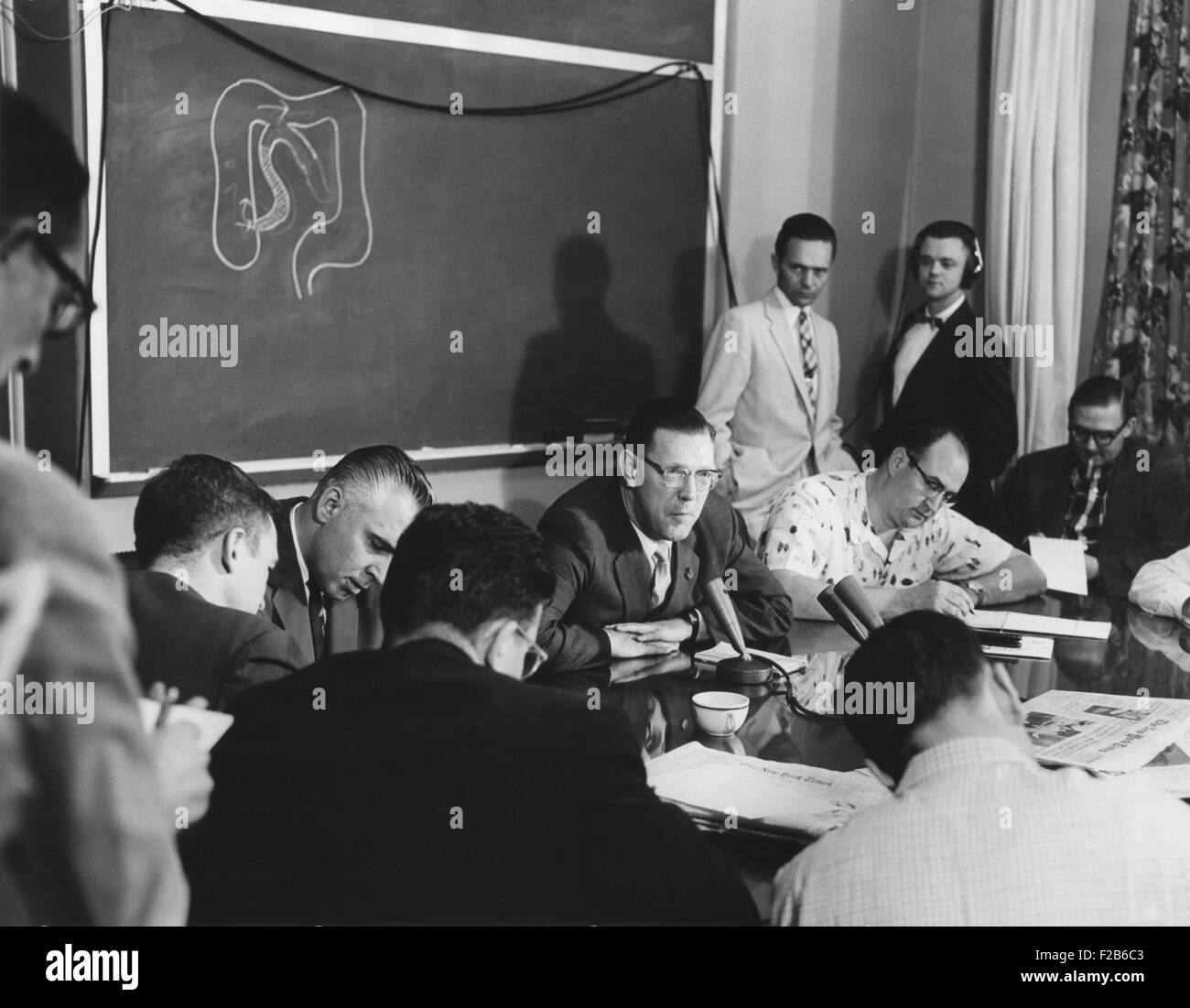 President Eisenhower 's doctors brief the press on his intestinal surgery. June 10, 1956. Eisenhower had a 2 hour operation, described as intestinal surgery, bypassing an obstruction in the ileum. - (BSLOC 2014 16 120) Stock Photo